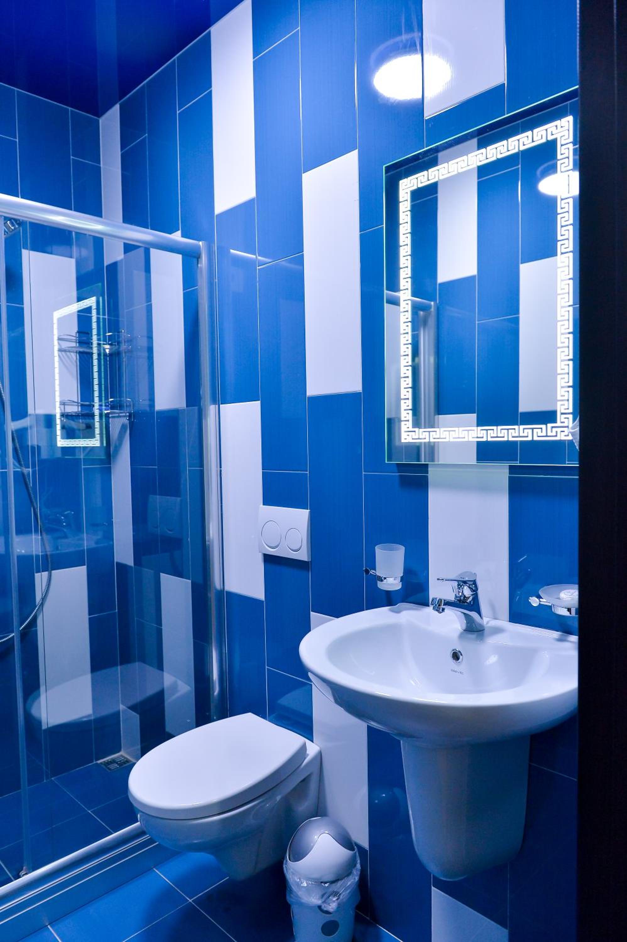 Triple Room with Shared Bathroom photo 3