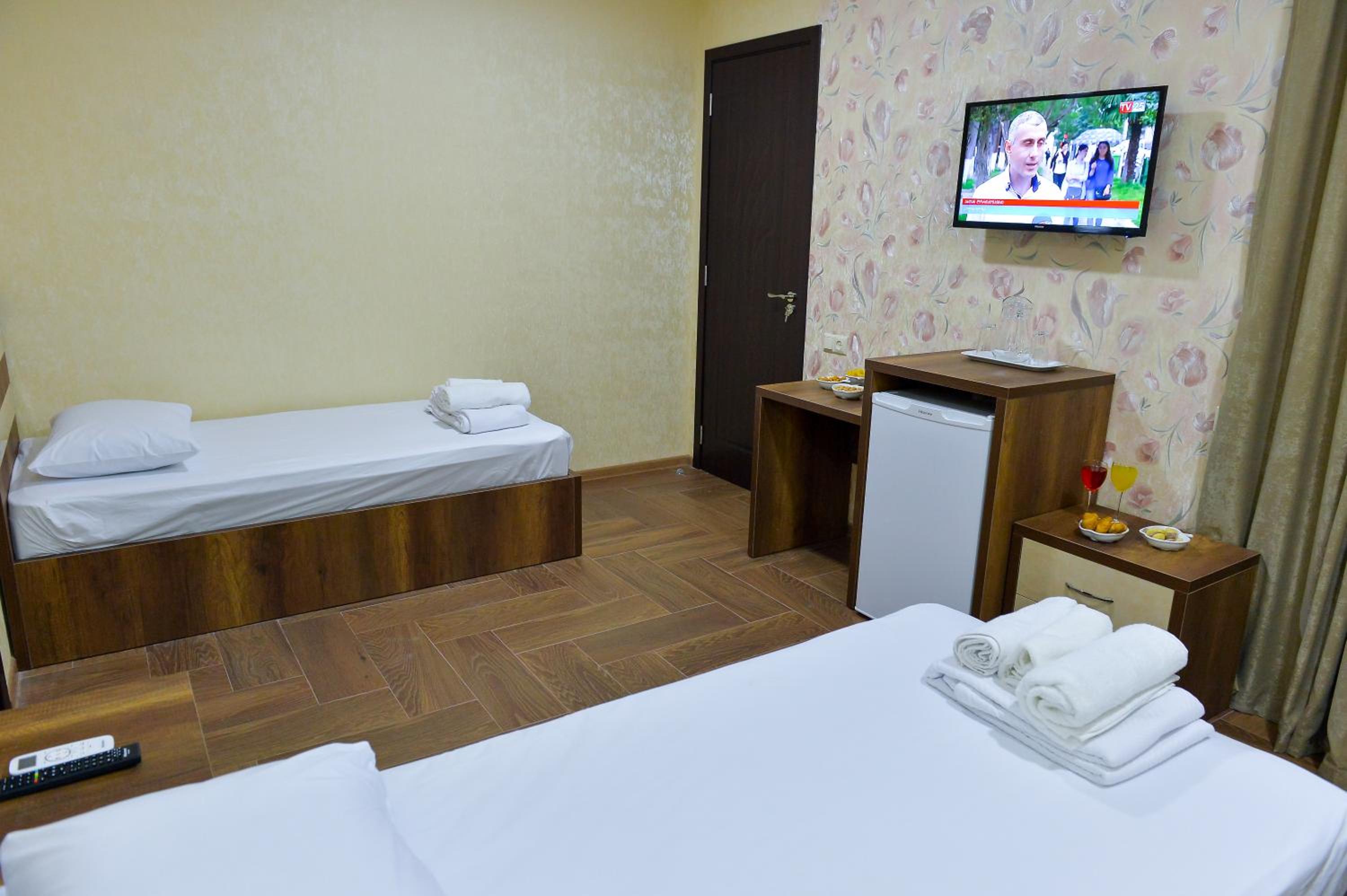 Triple Room with Shared Bathroom