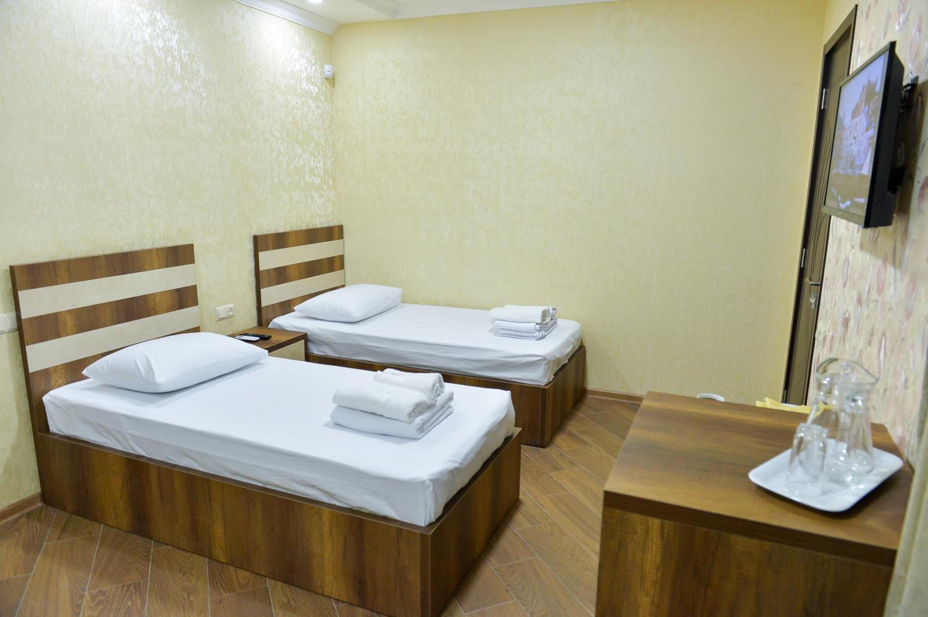 Triple Room with Private Bathroom photo 1