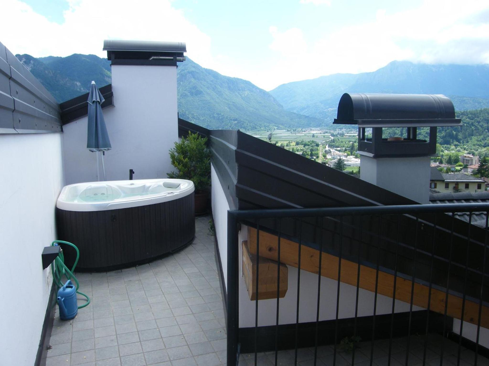 Deluxe Double or Twin Room with Spa Bath photo 3