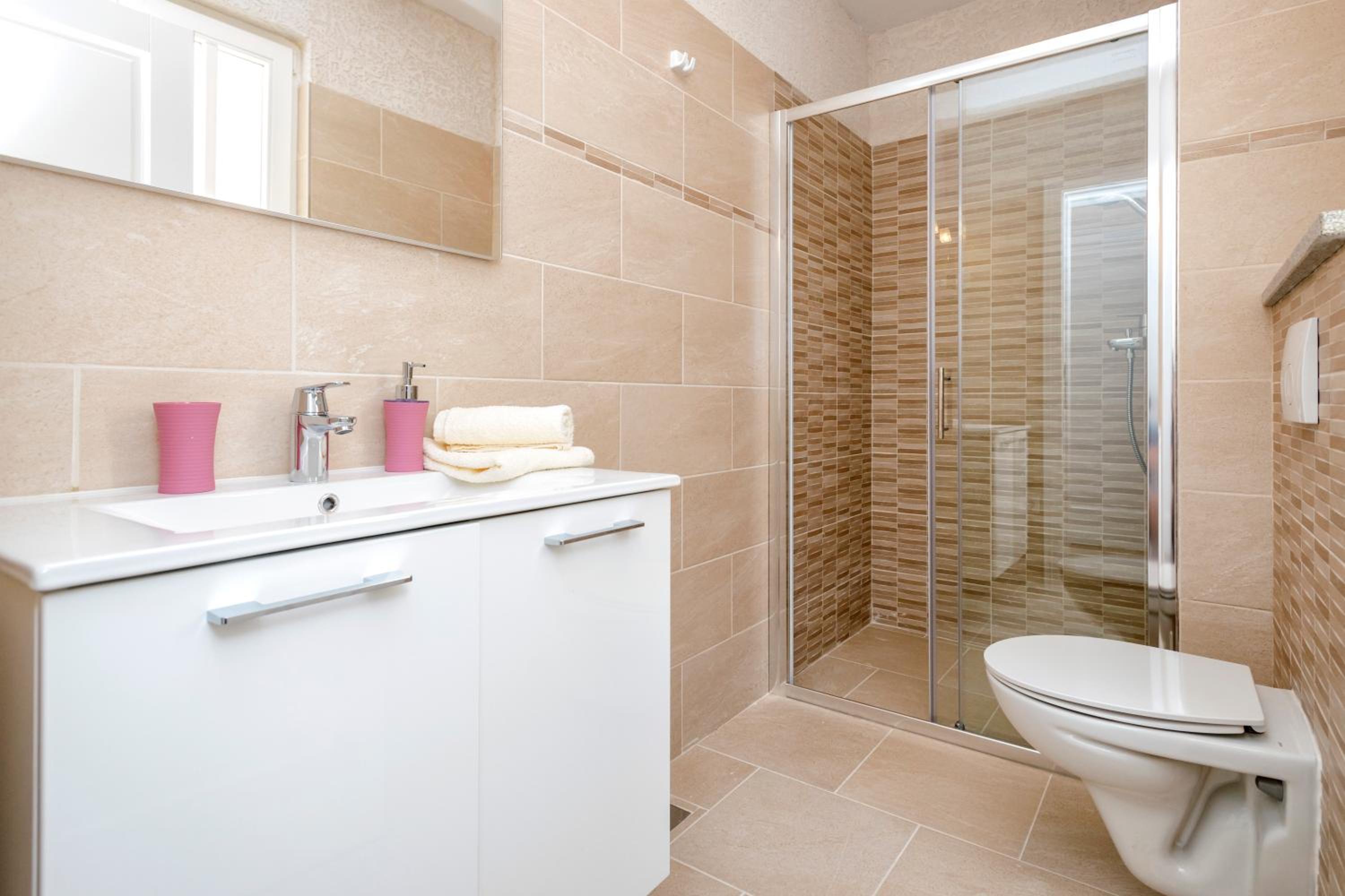 Deluxe Double Room with Sea View - Photo 5