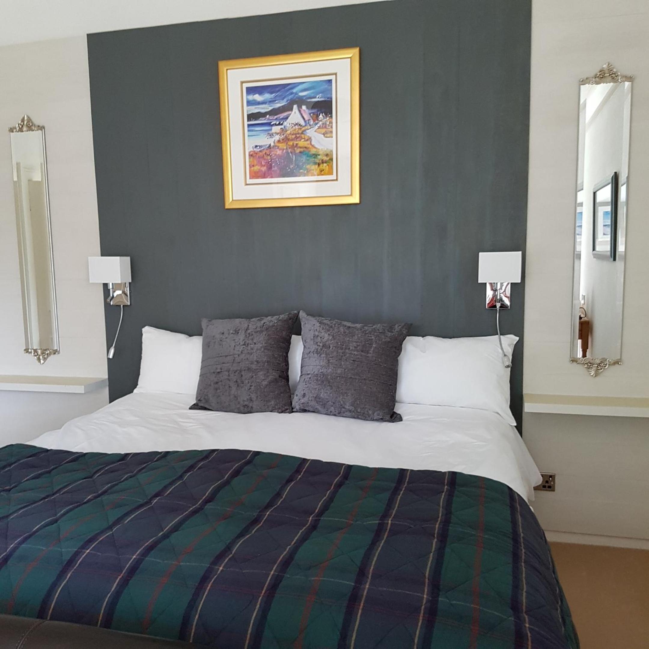 Large Double Room photo 1