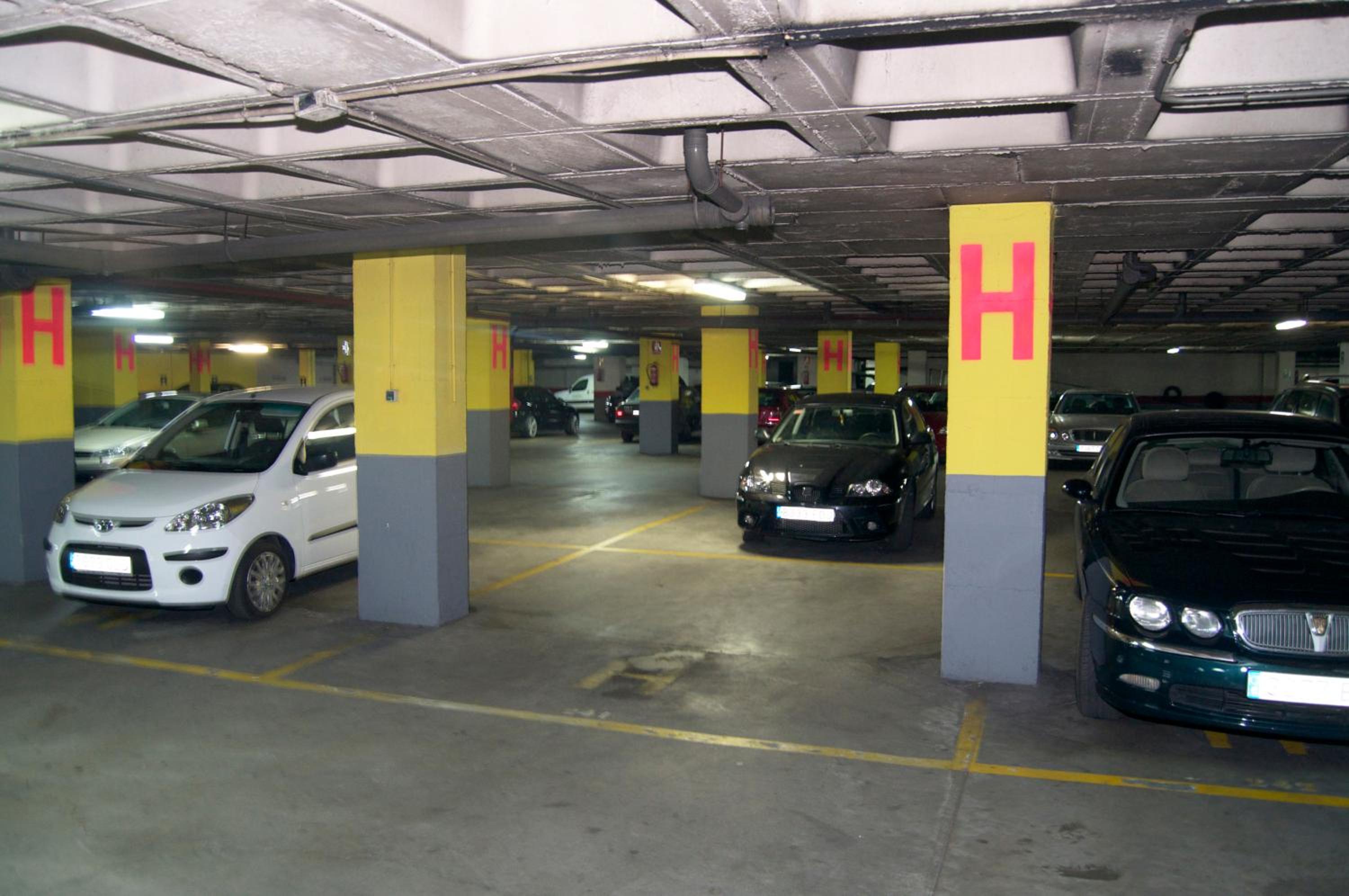 Double or Twin Room with Parking - Photo 4