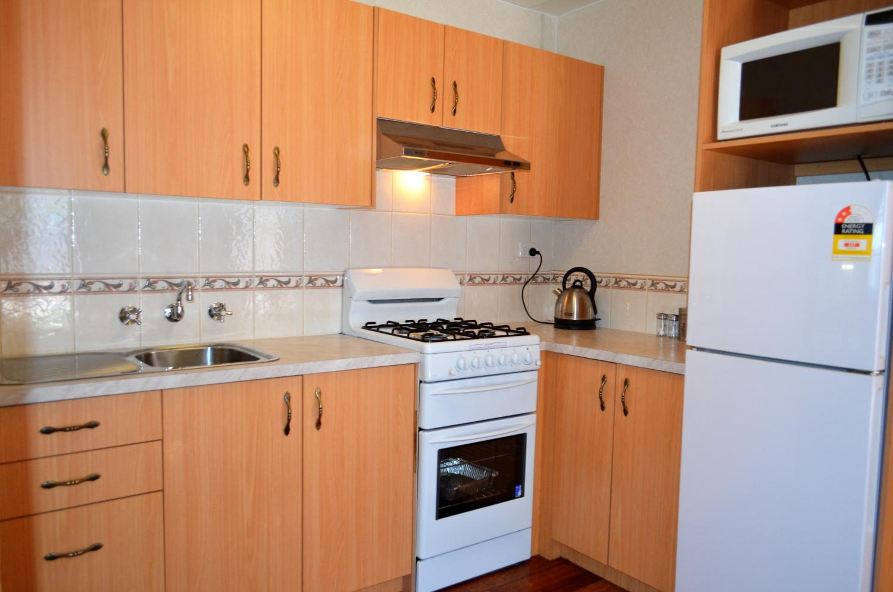 2 Bedroom Studio Inland photo 2