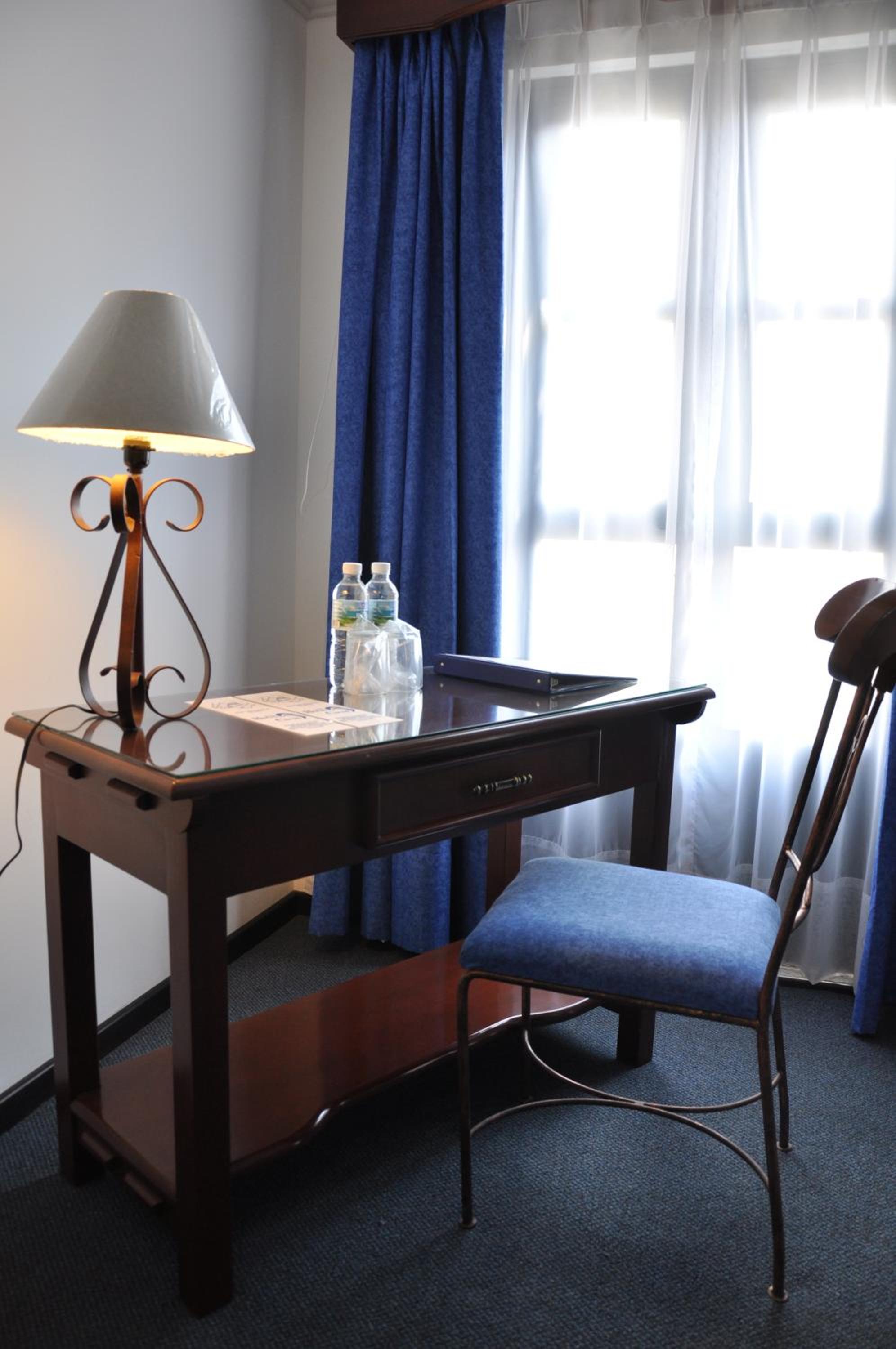 Twin Room with View - Photo 1