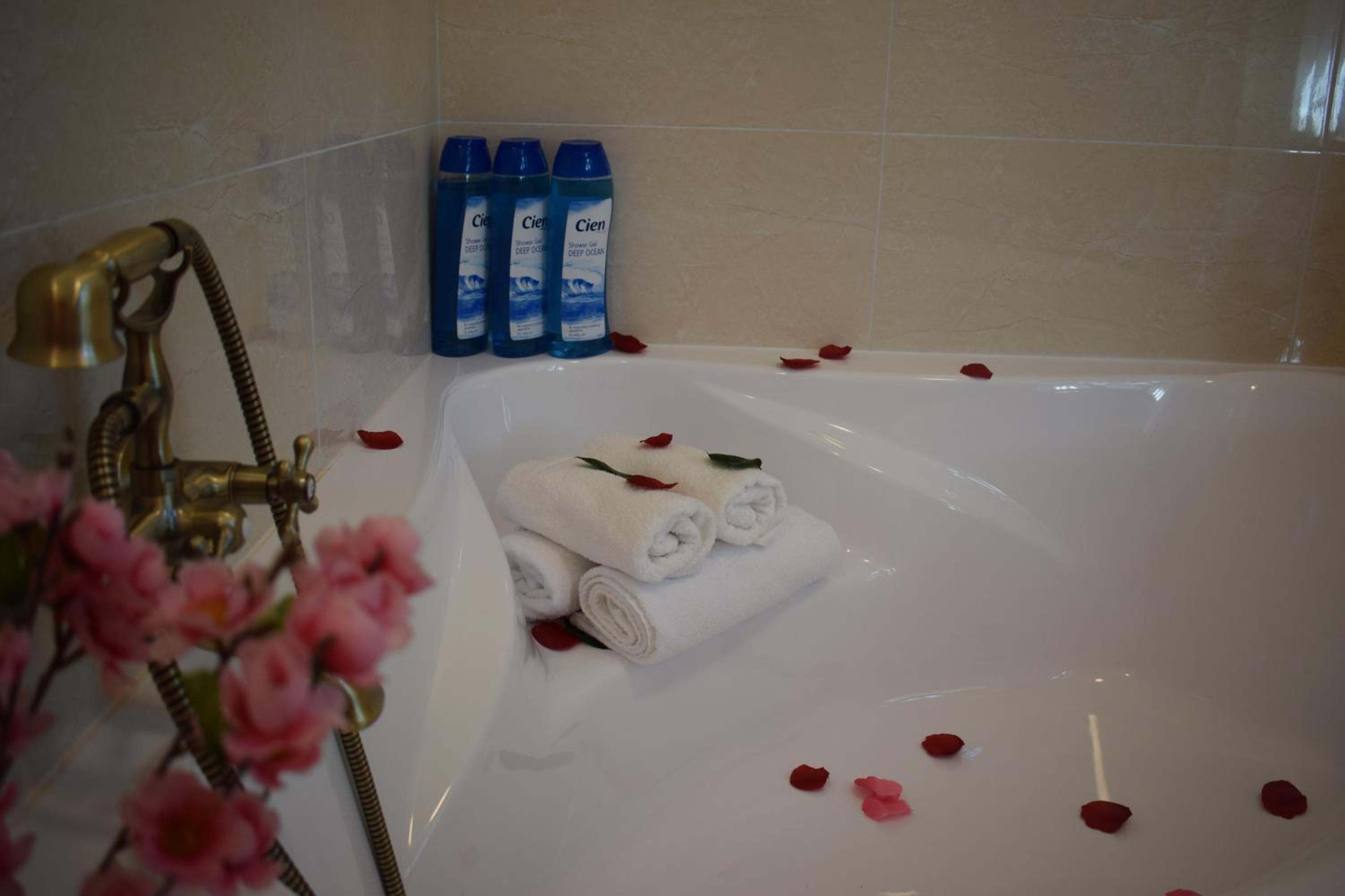 Deluxe Double Room - Photo 4