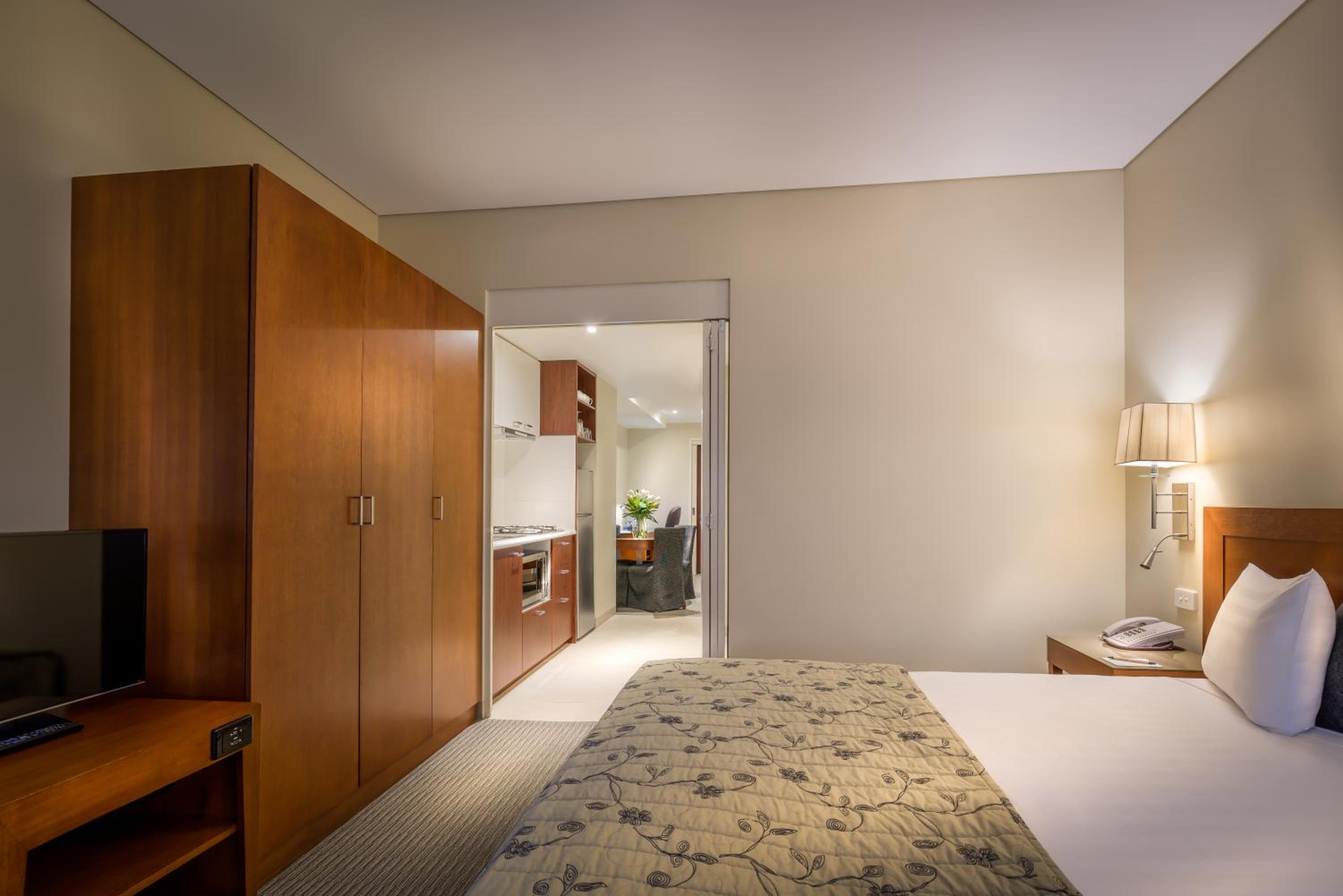 Two-Bedroom Apartment - Photo 7