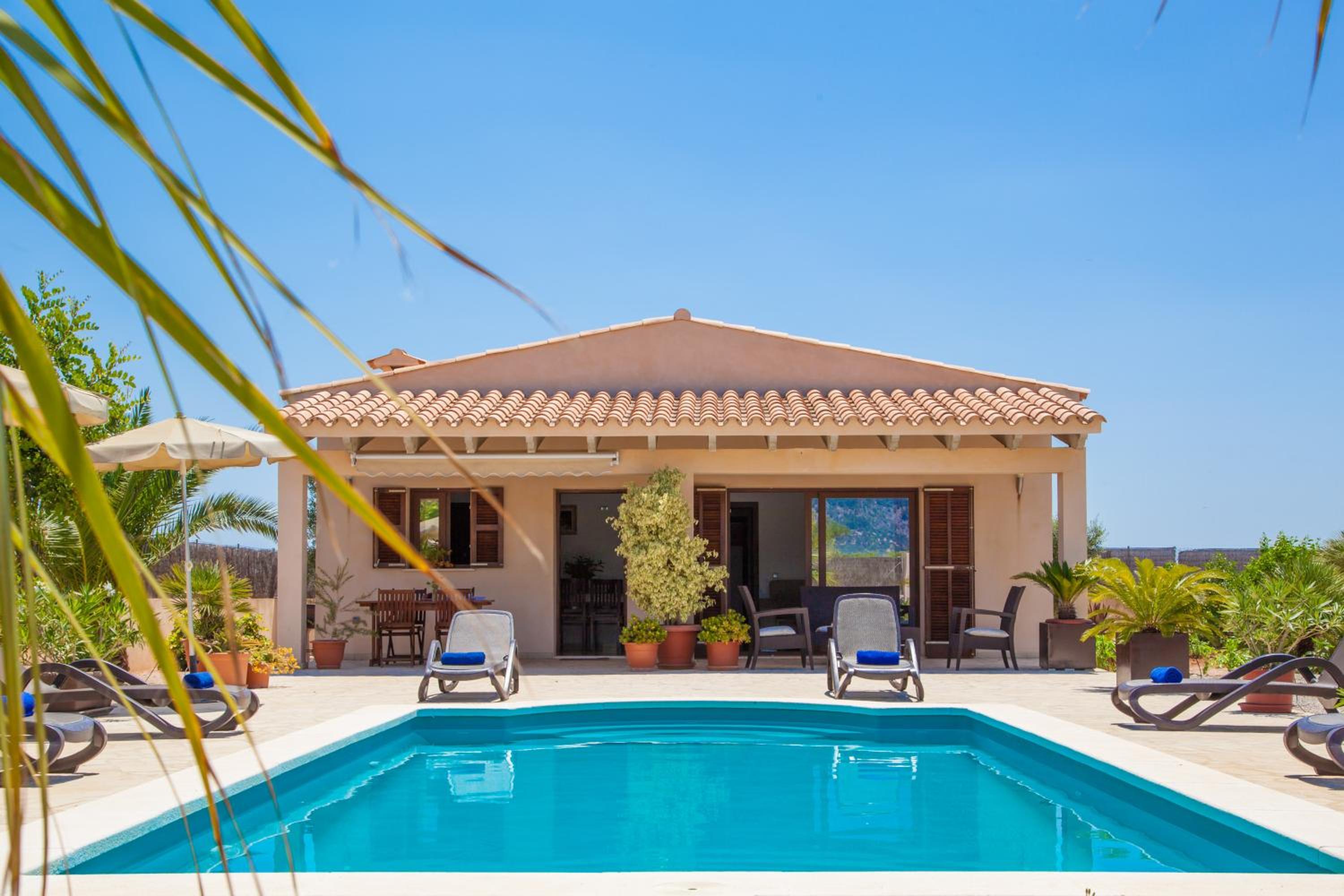 Three-Bedroom Villa photo 3