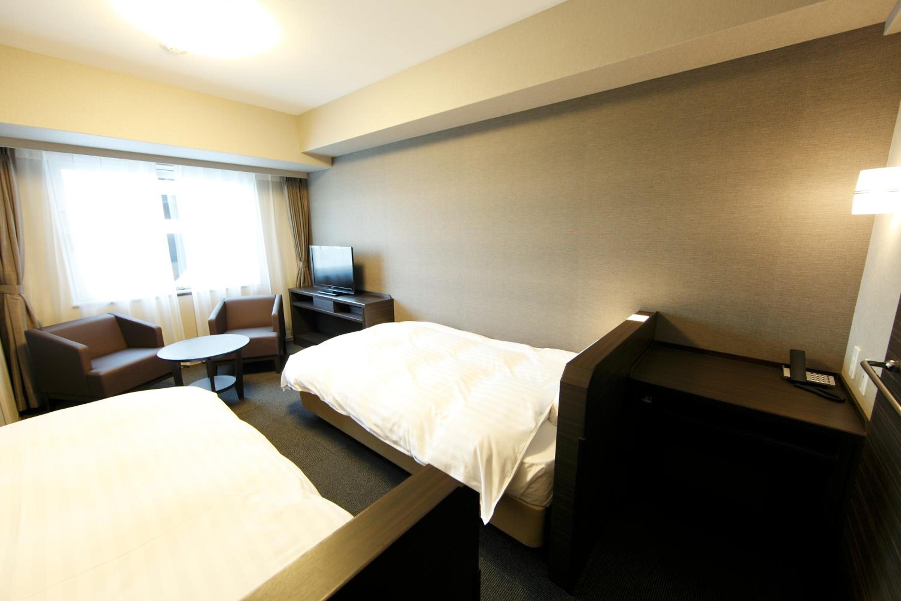 Twin Room - Non-Smoking