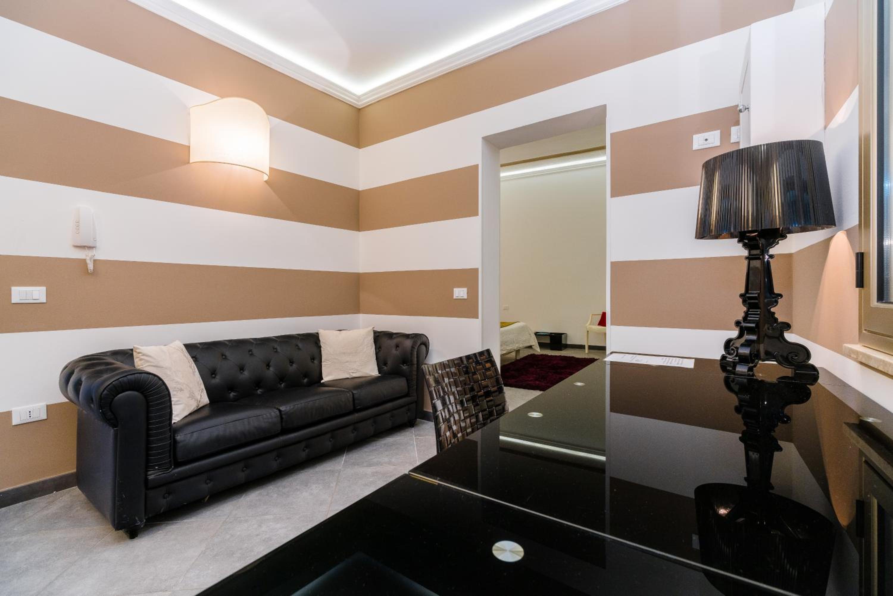 Suite photo 1