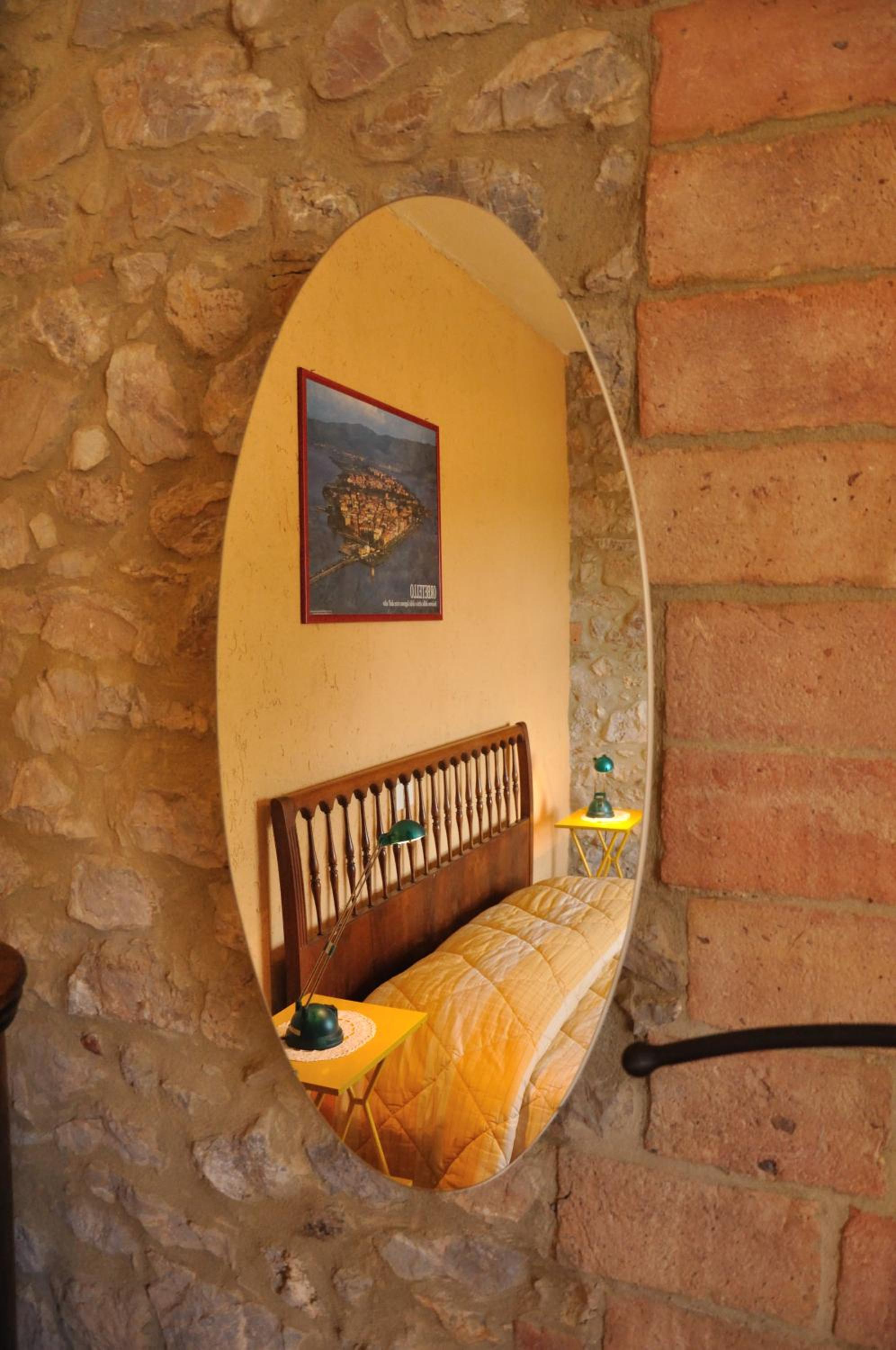 Two-Bedroom Apartment with Balcony photo 2