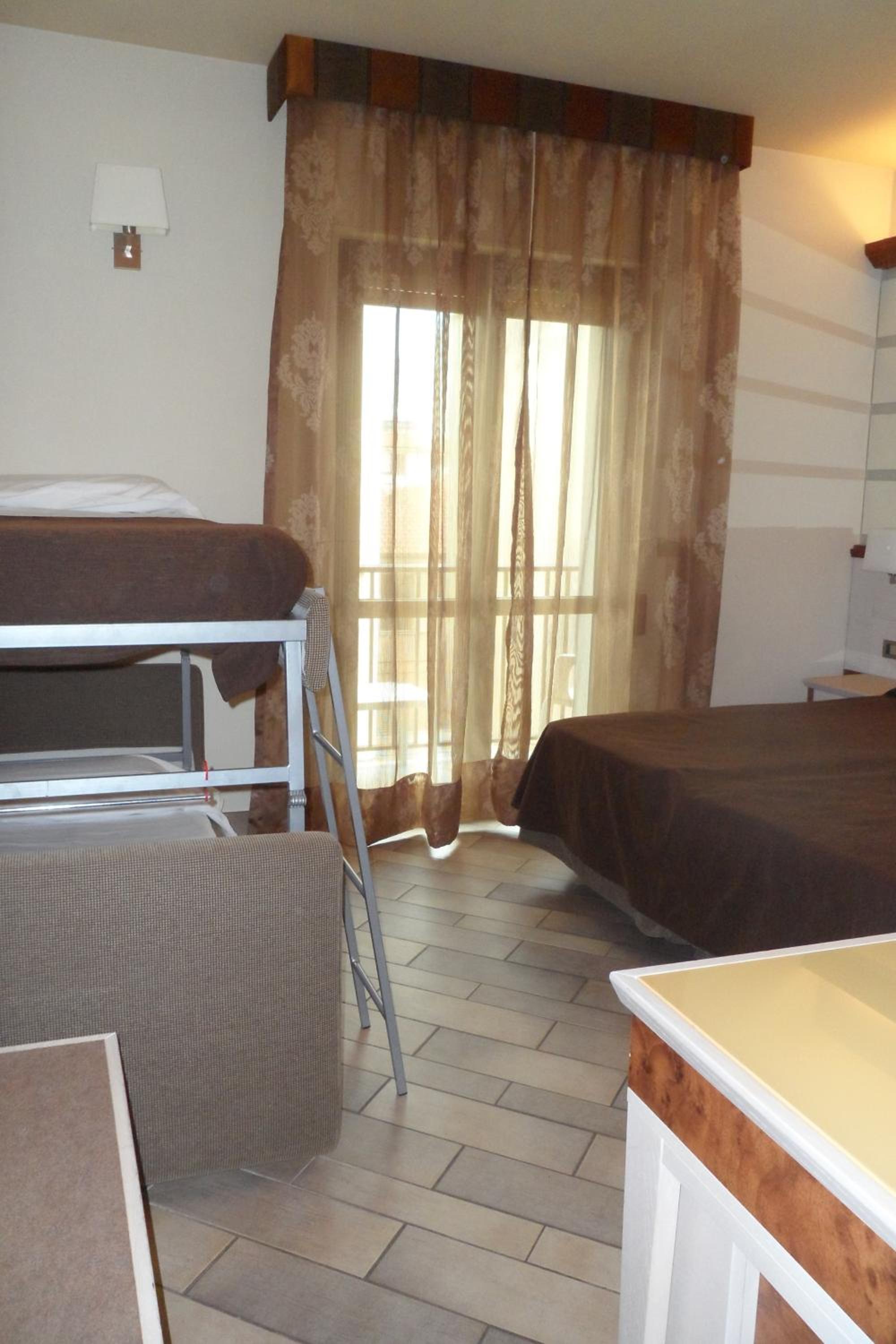 Triple Room photo 3