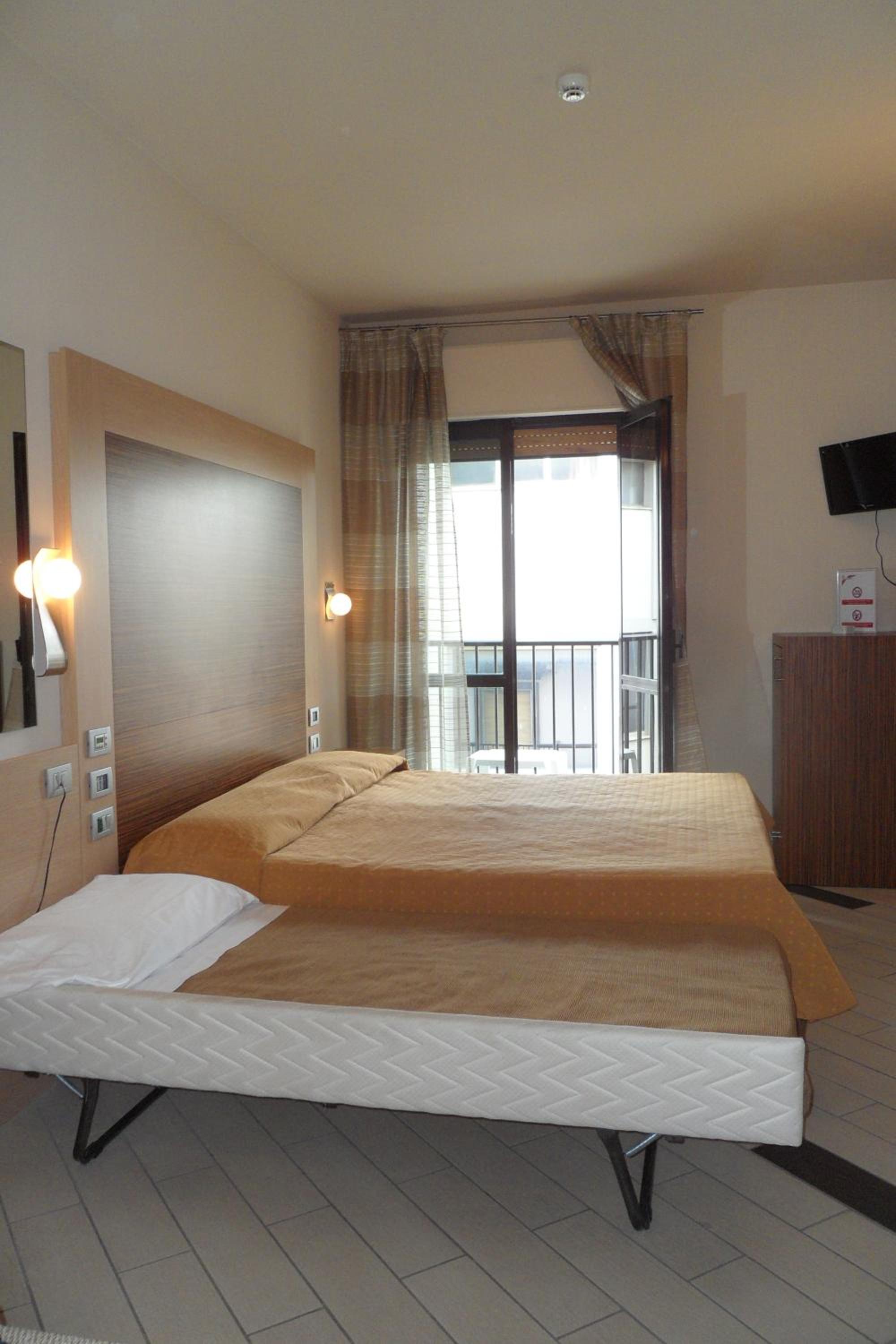 Triple Room photo 1
