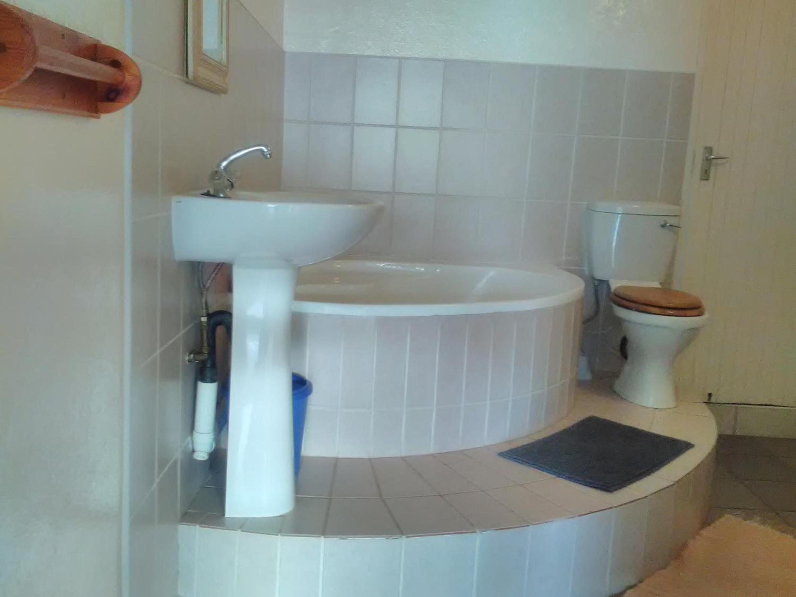 Deluxe Double Room (2 Adults + 2 Children) - Photo 7