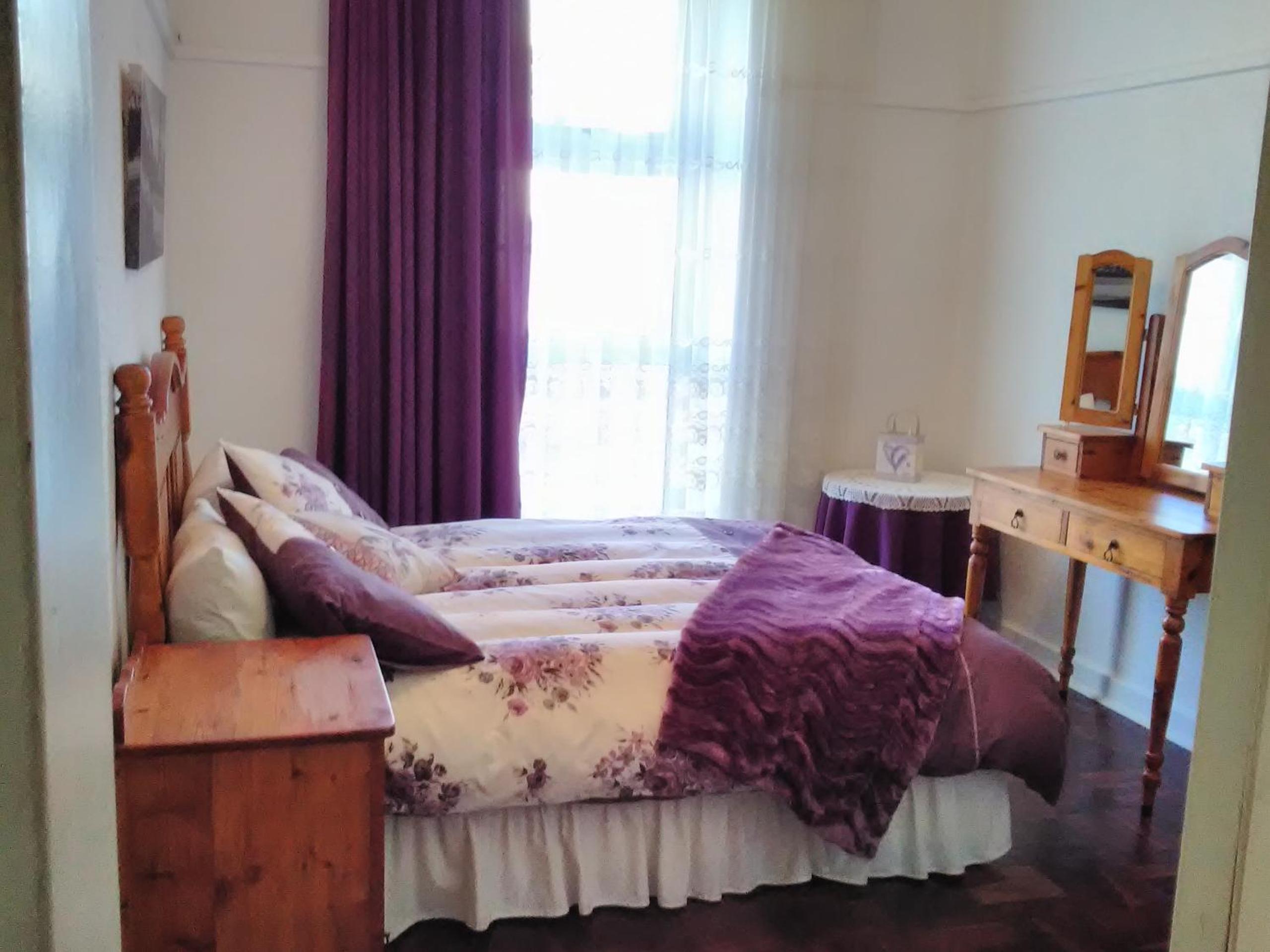 One-Bedroom Suite - Photo 3