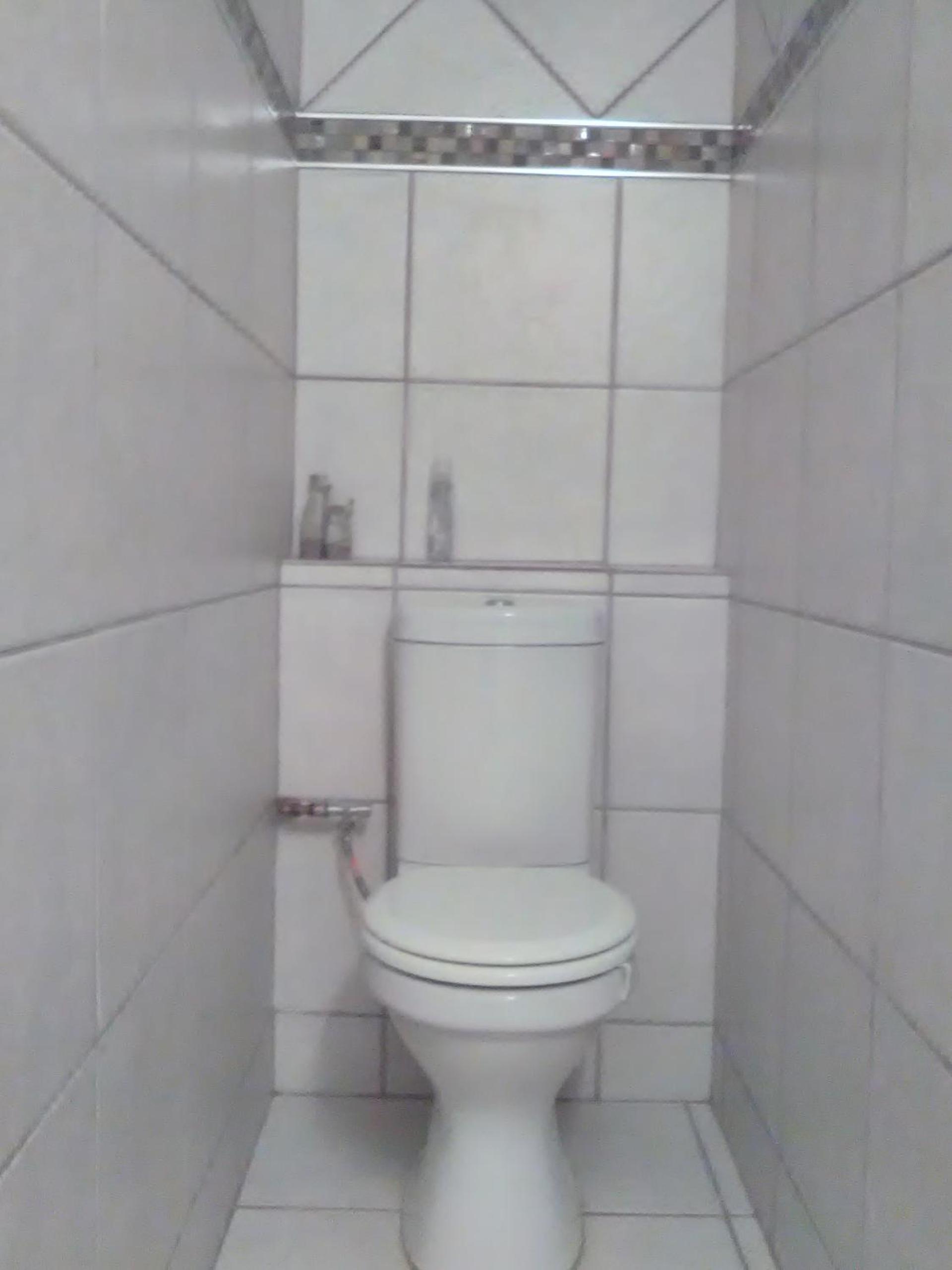 One-Bedroom Suite - Photo 6