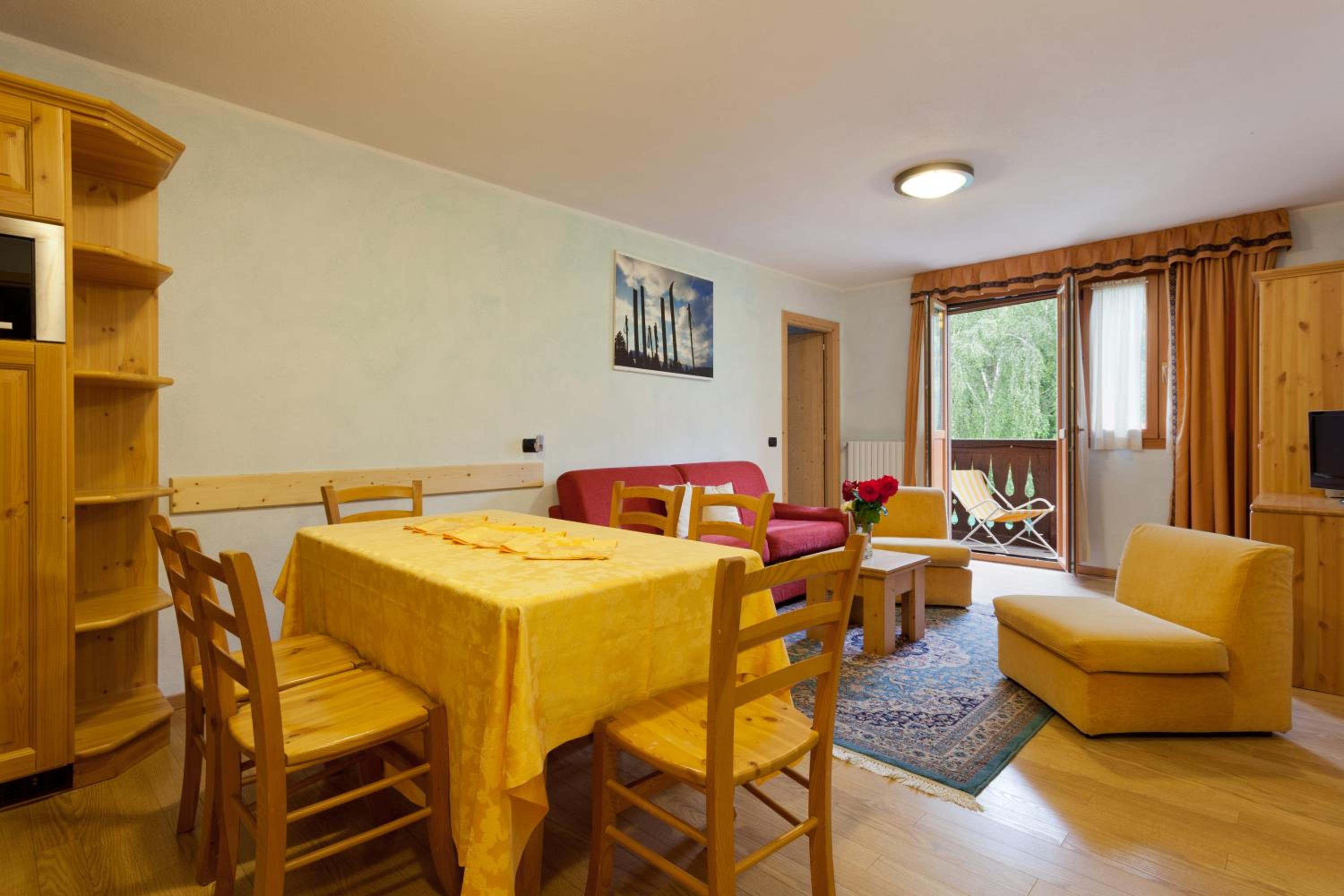 Three-Bedroom Apartment (8 Adults) photo 2