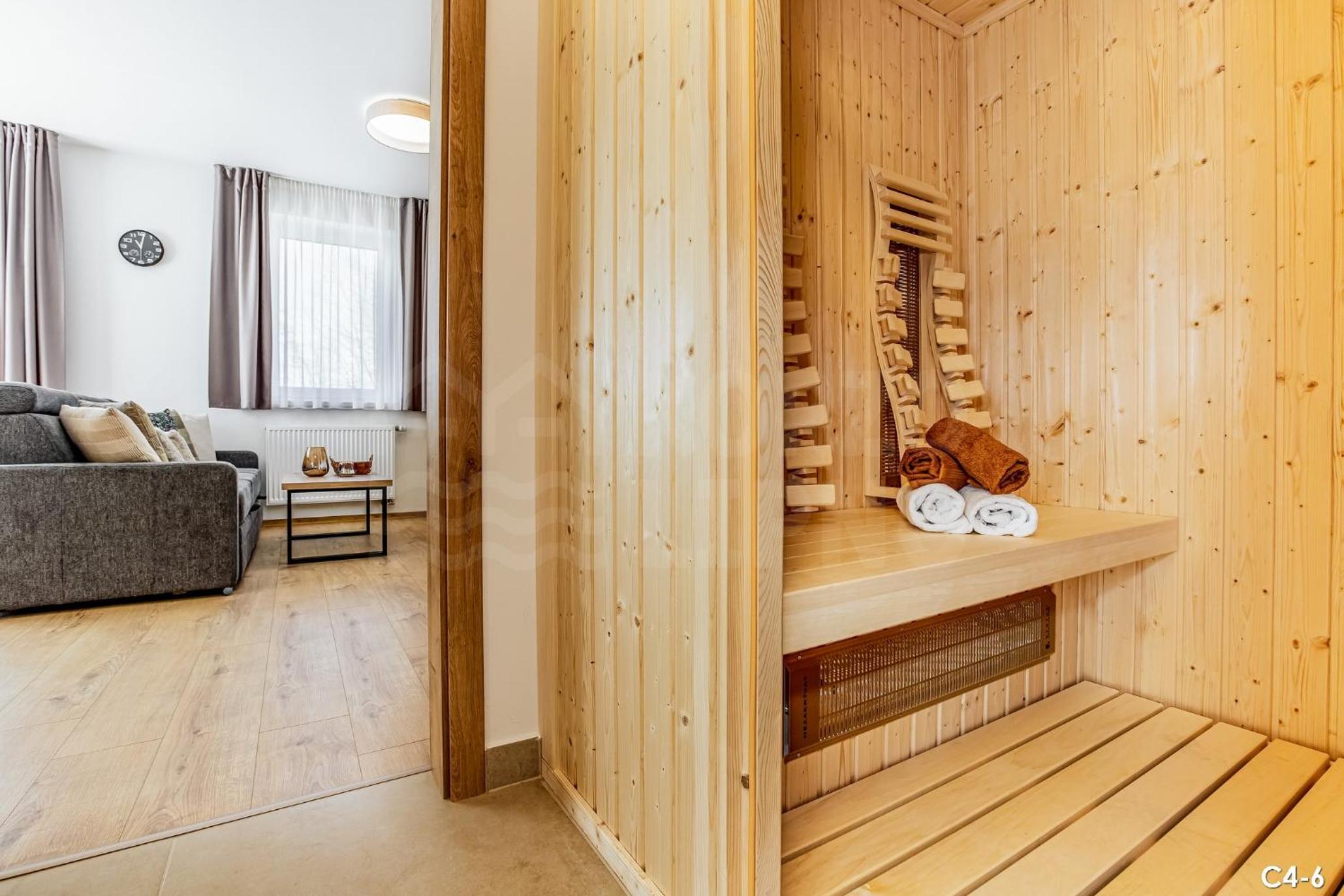 One-Bedroom Apartment with Balcony