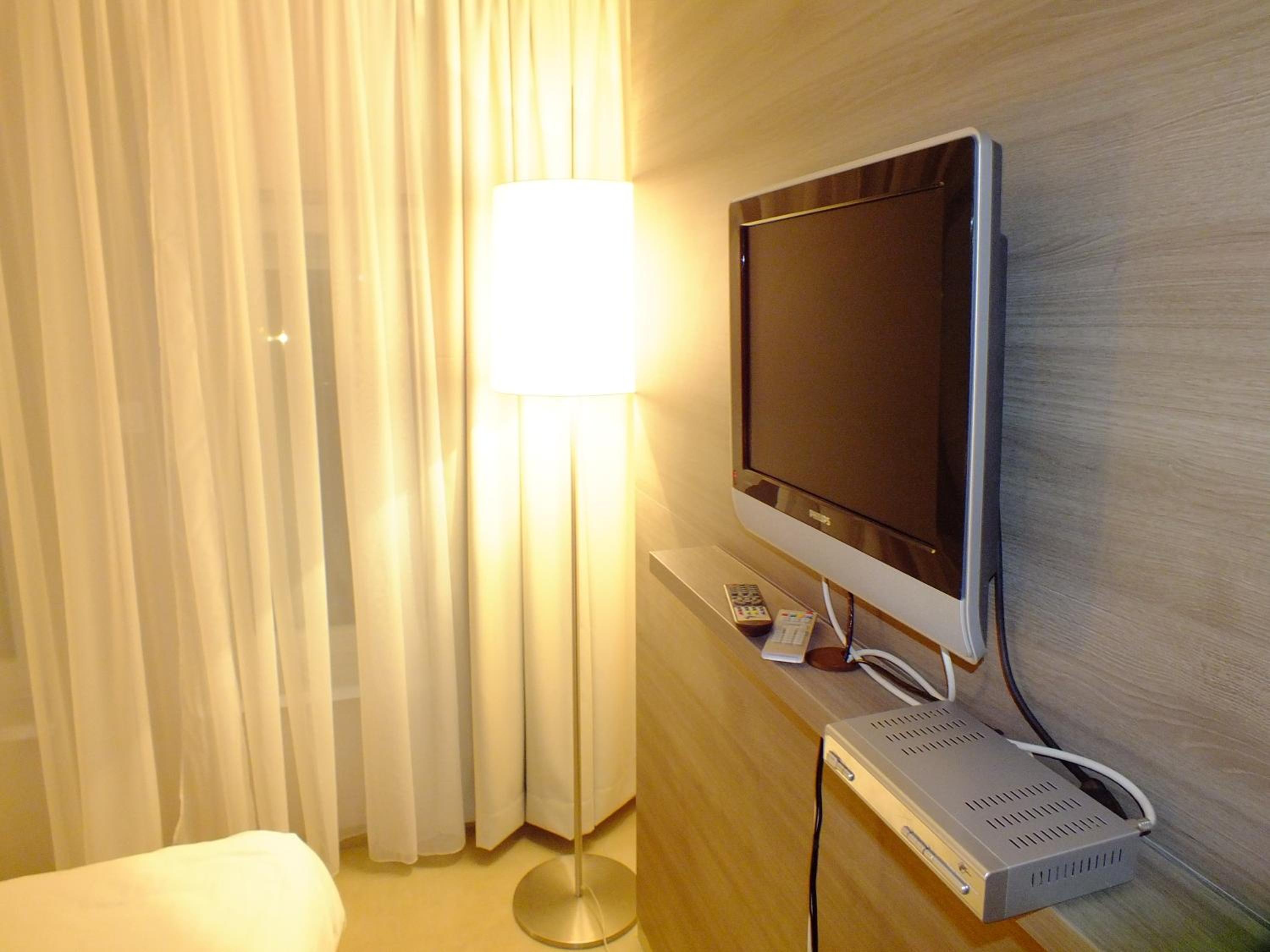 Double Room - Photo 11