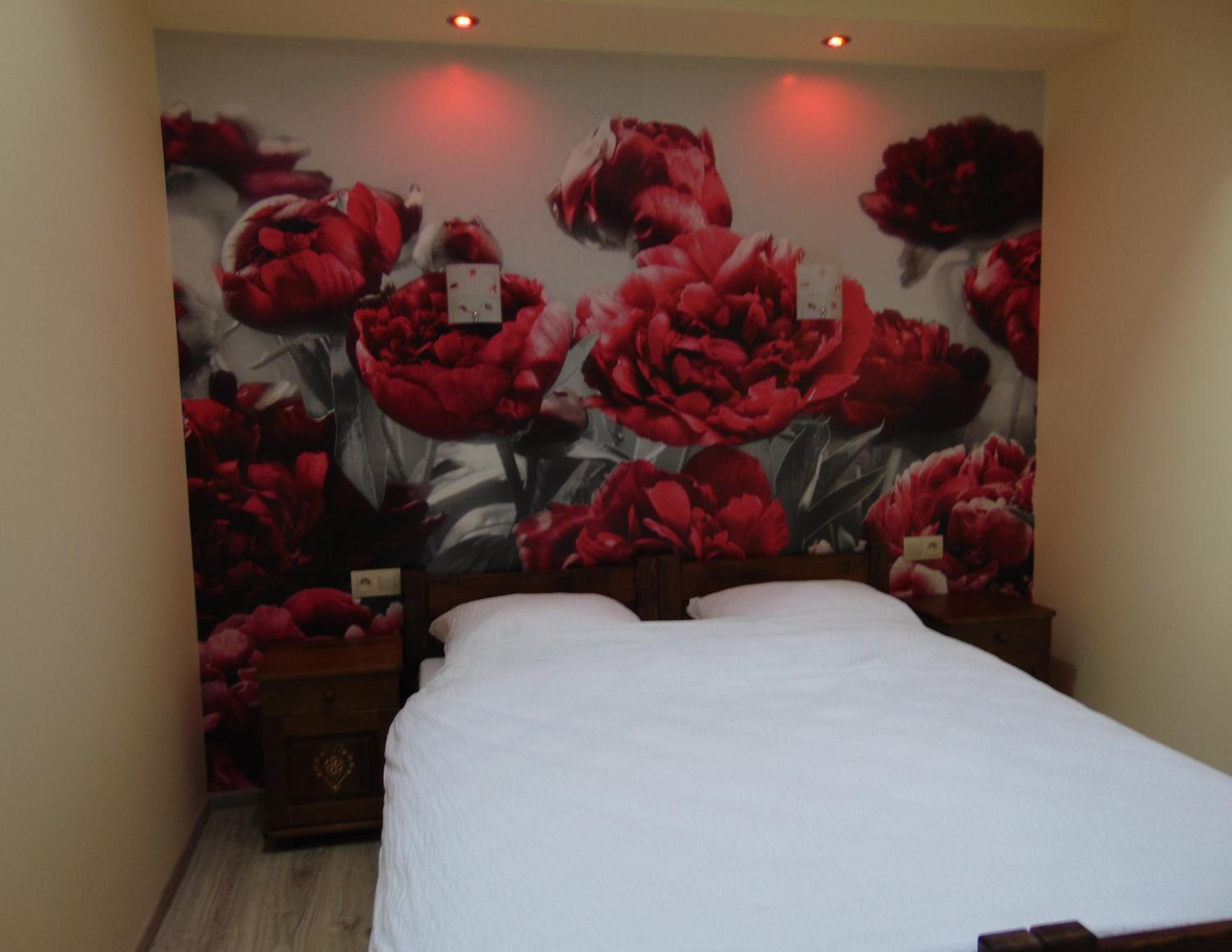 Suite with Balcony - Photo 2