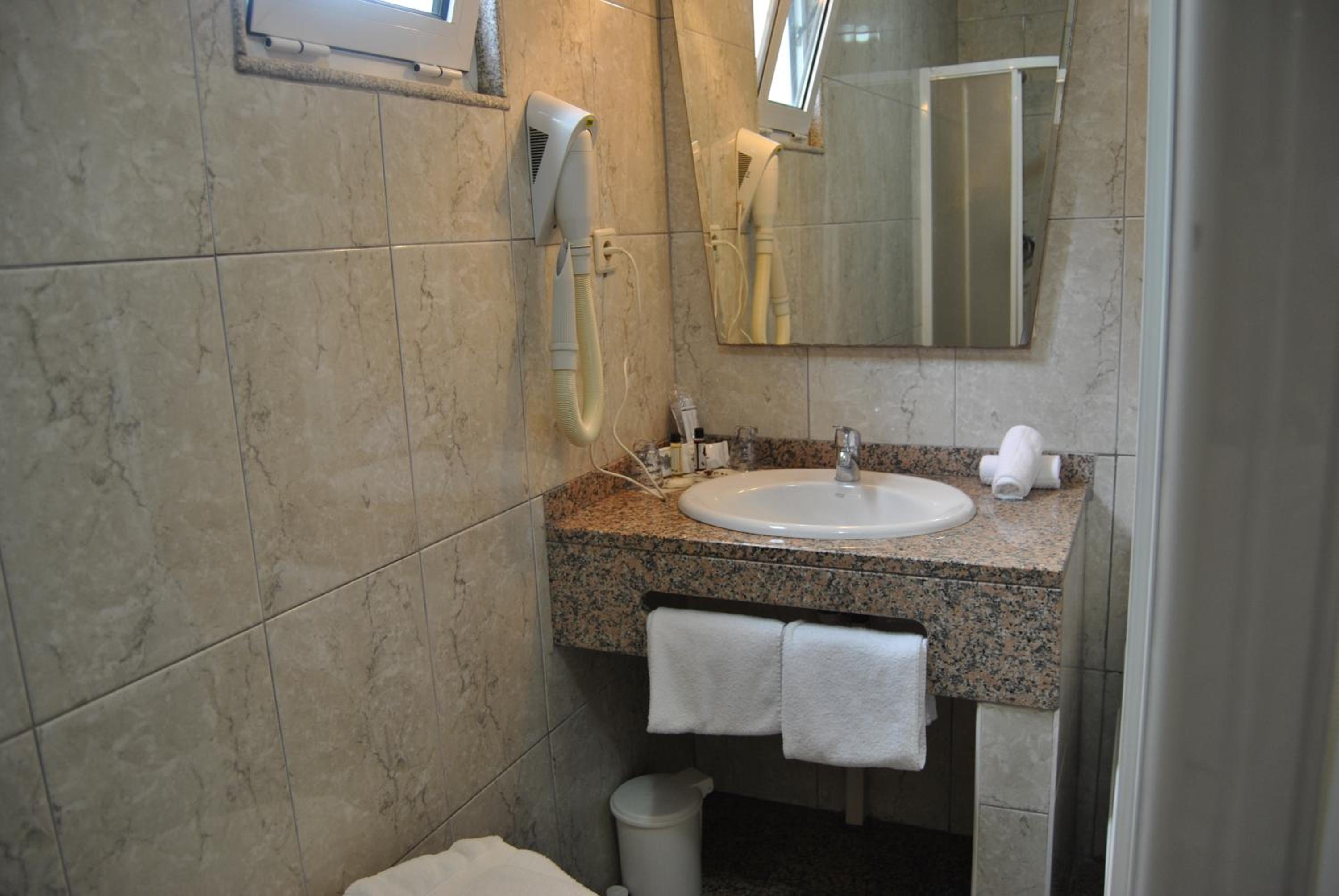 Suite - Photo 4