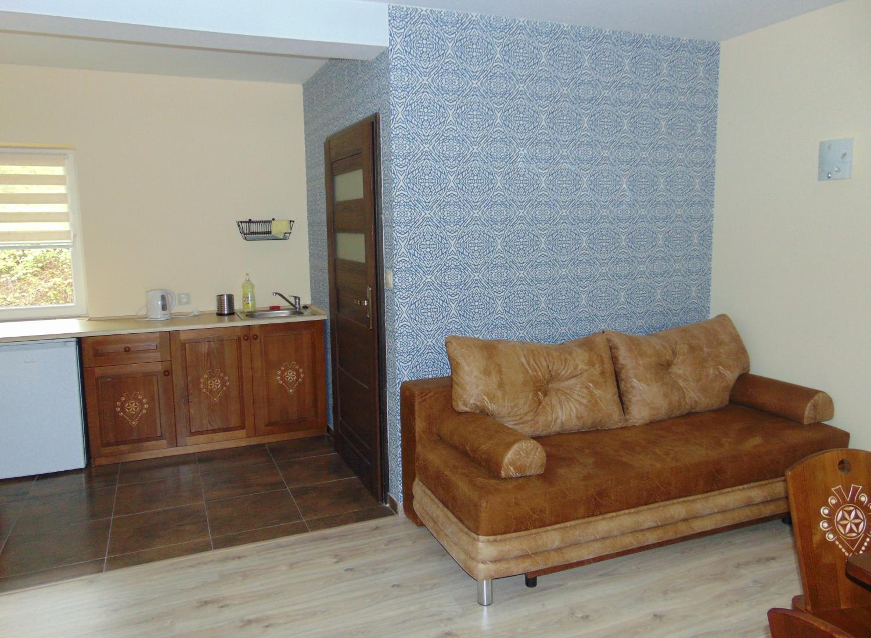 Suite with Balcony - Photo 11