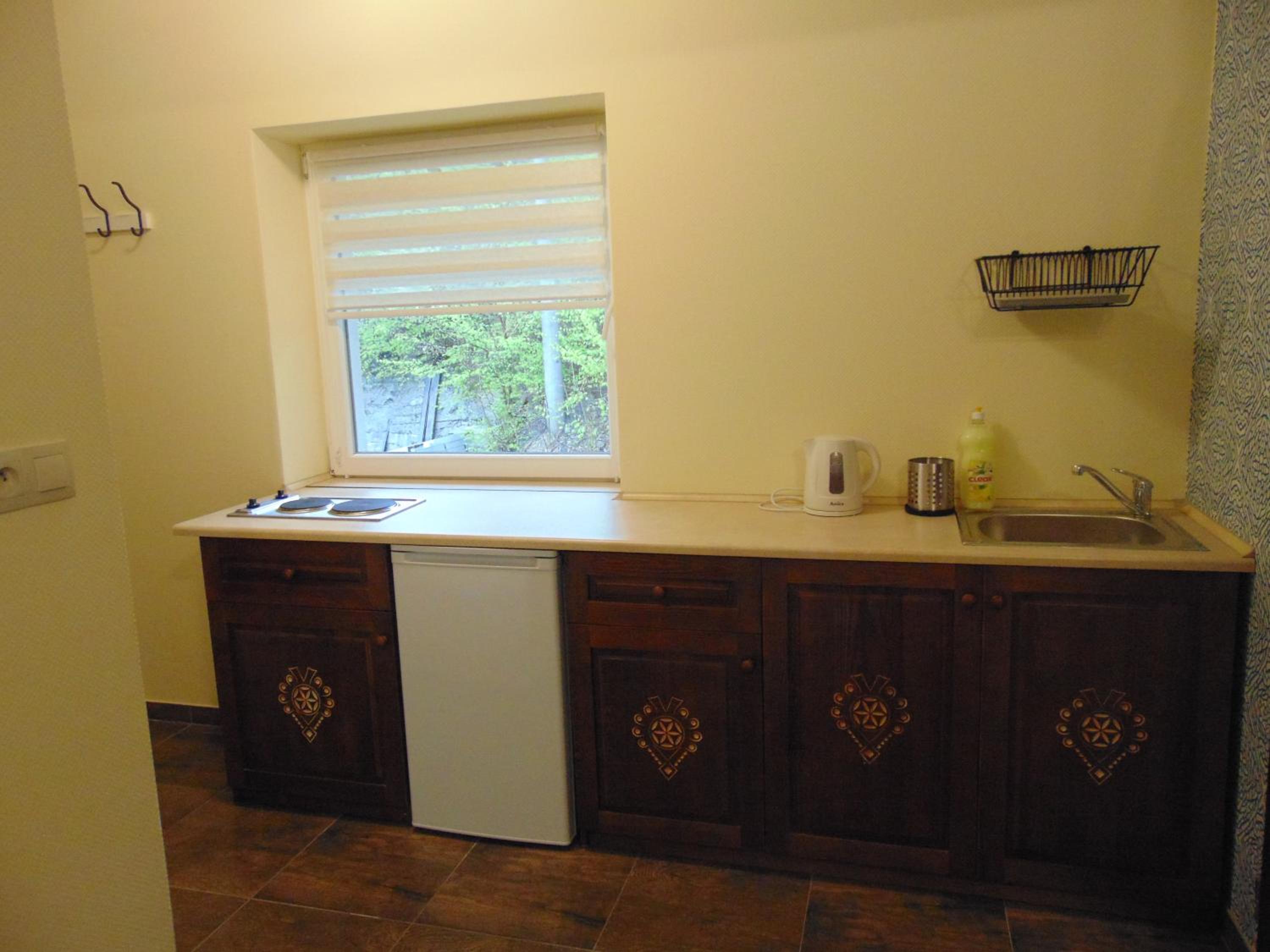 Suite with Balcony - Photo 13