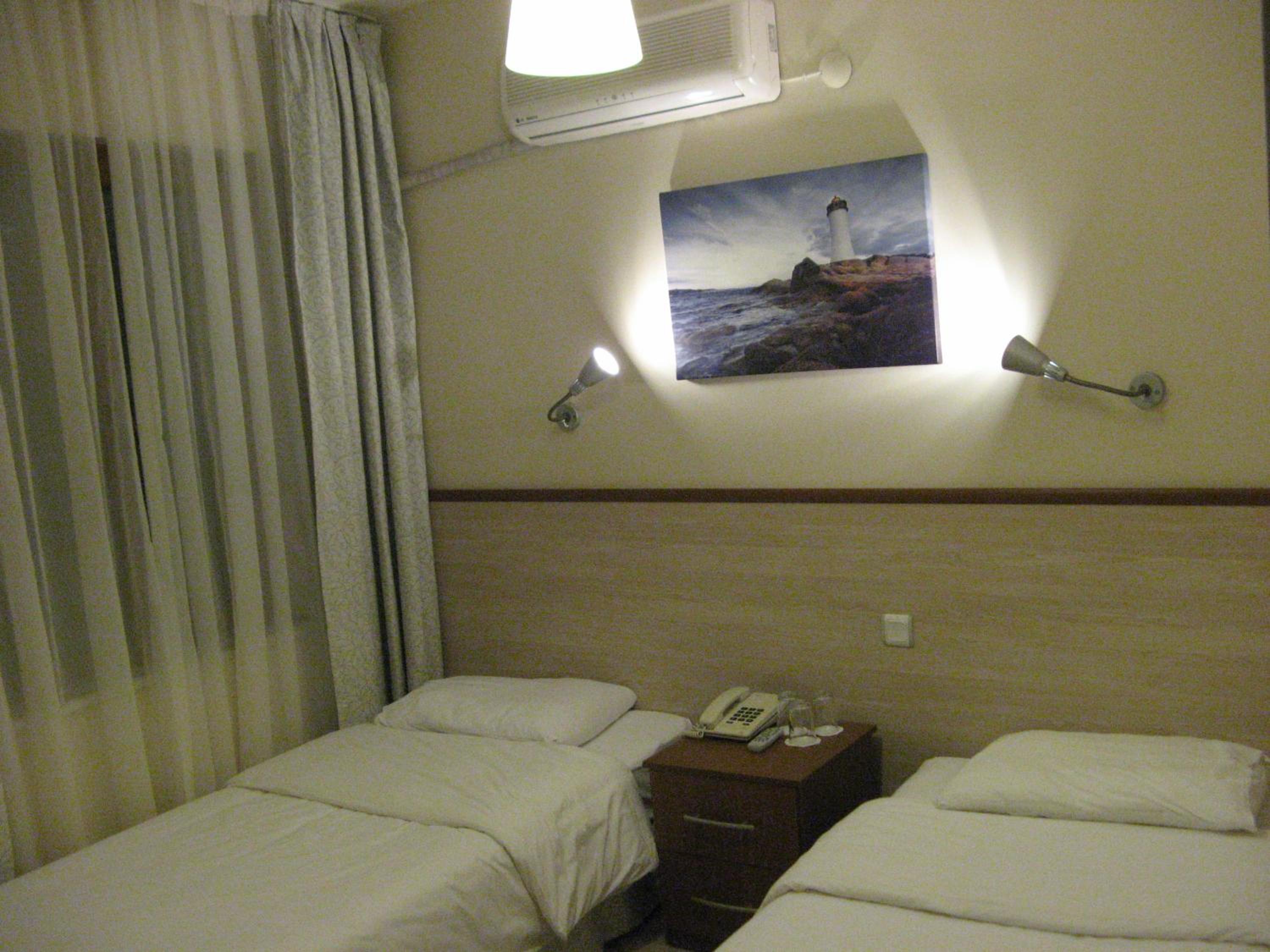 Double or Twin Room - Photo 22
