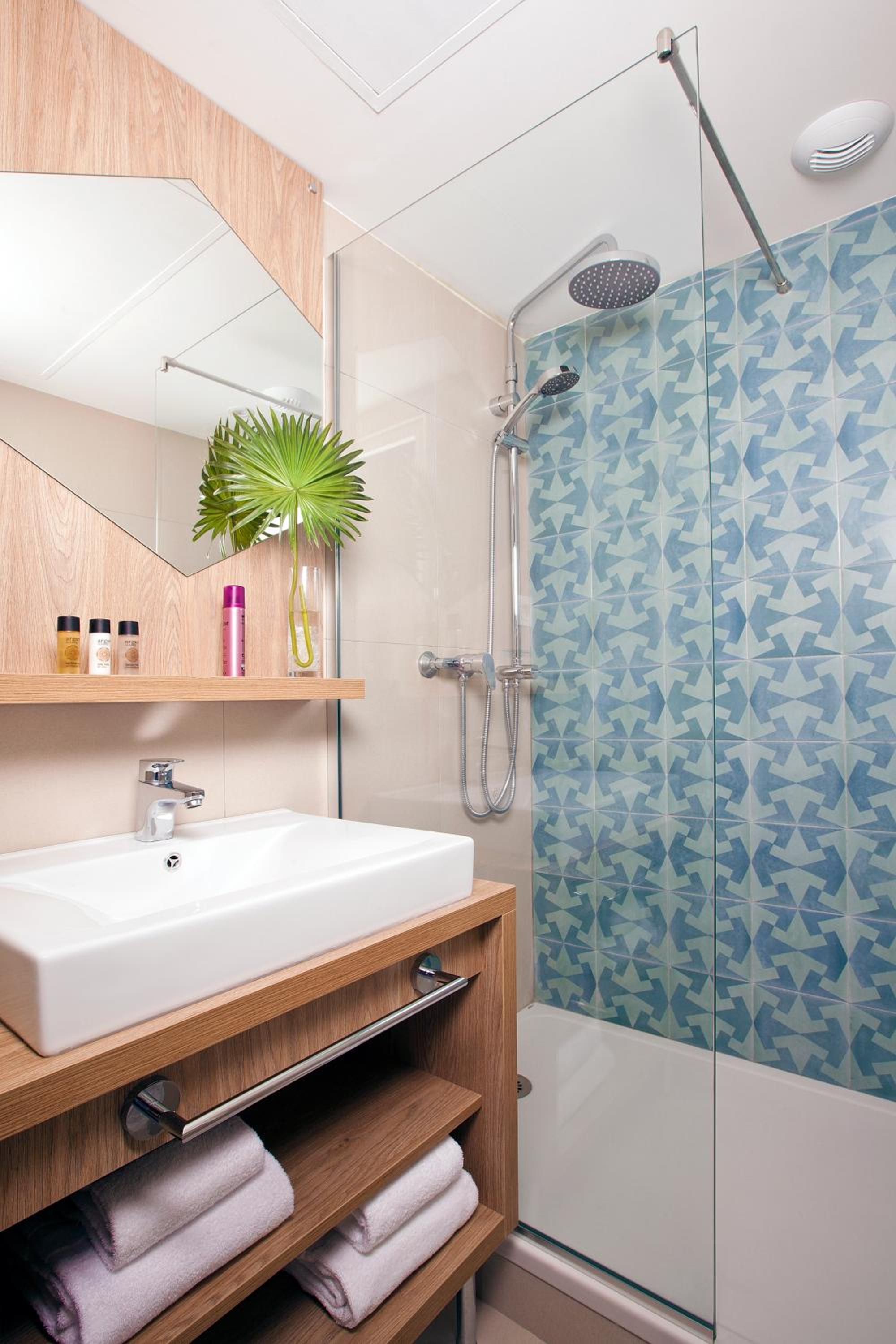 Standard Studio (2 Adults) - Photo 14