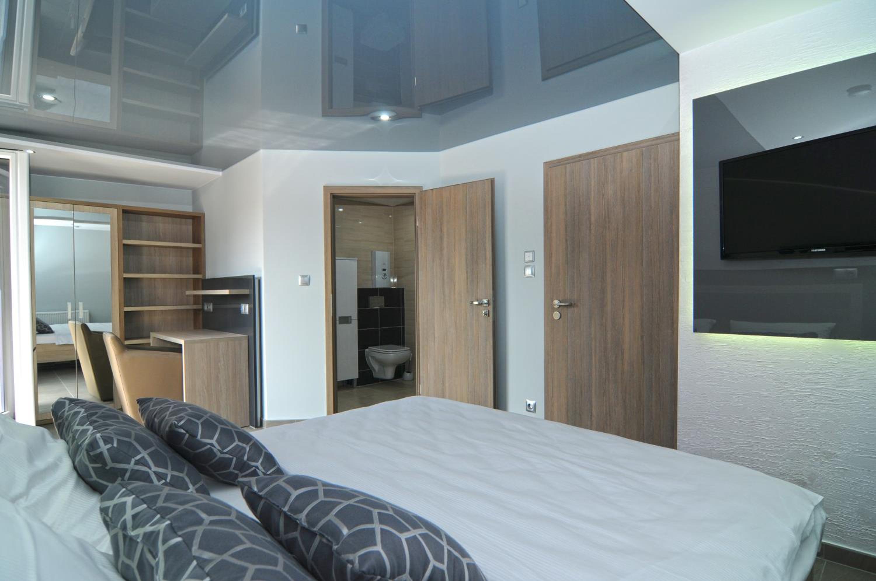 Double Room with Balcony photo 3