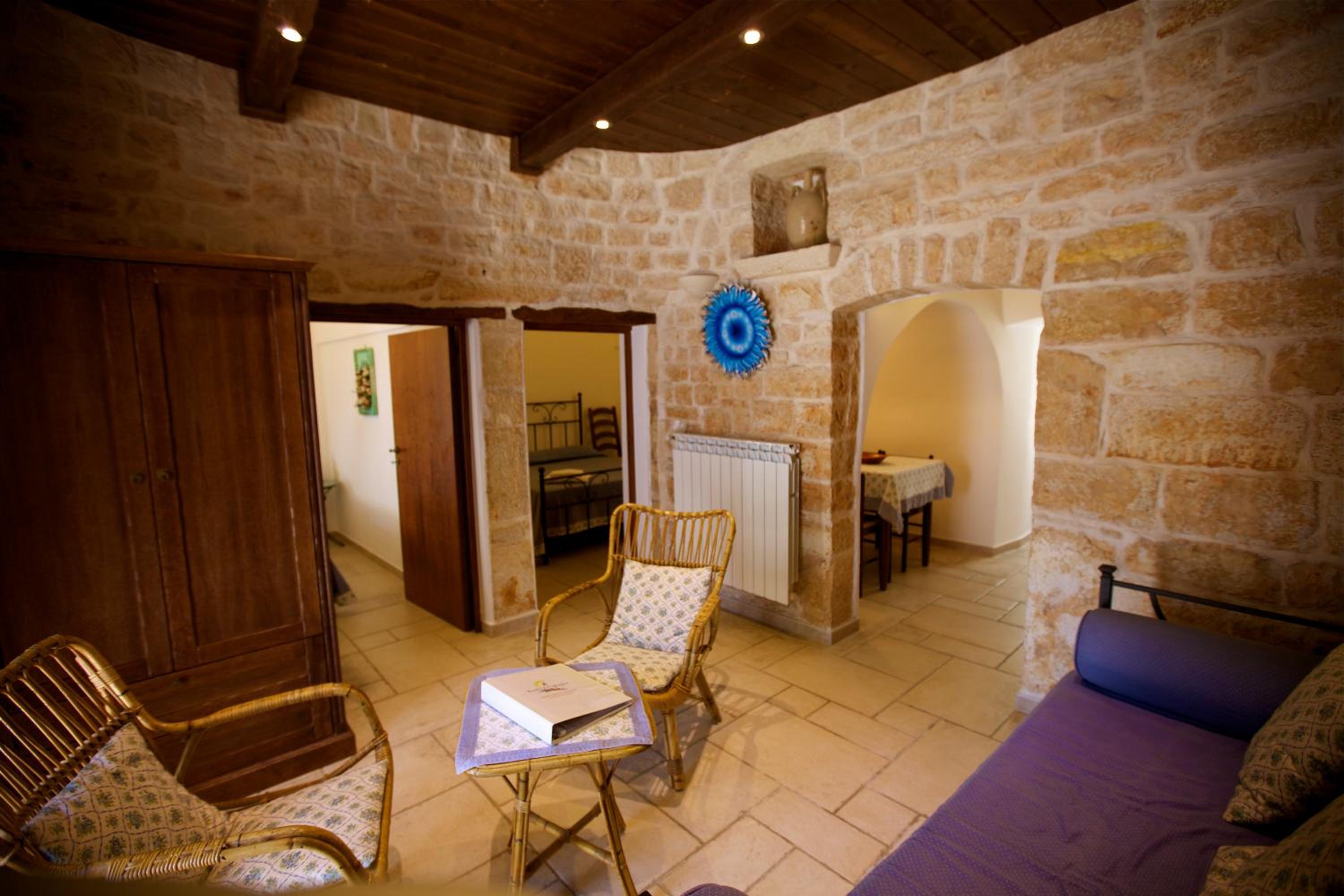 Superior Family Room - Photo 1