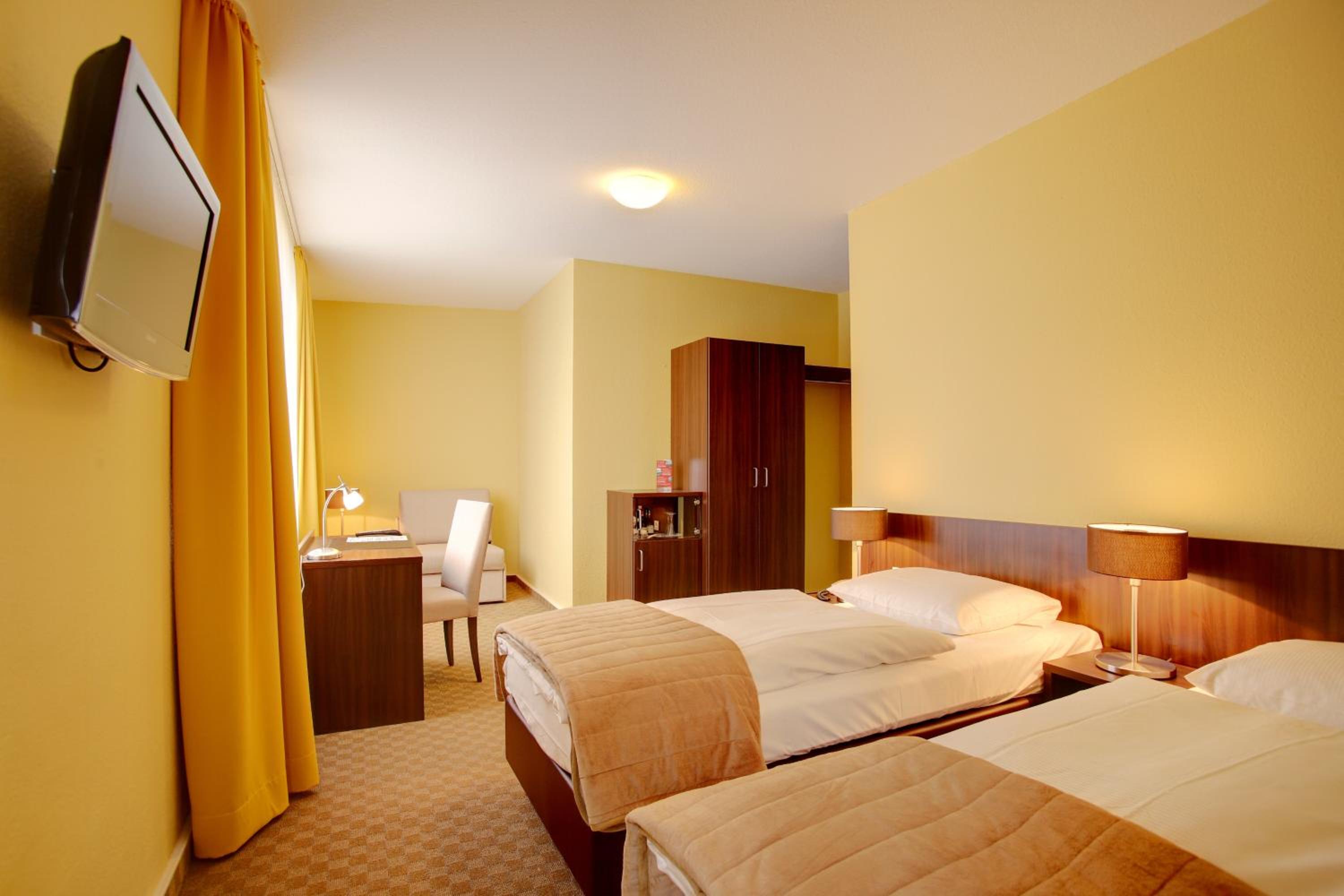 Large Double Room