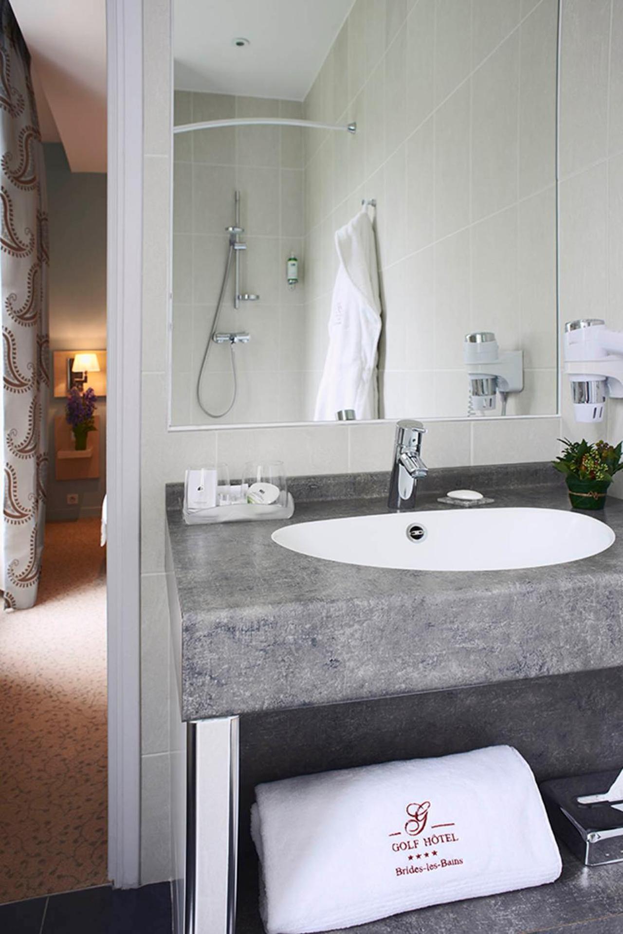 Superior Double or Twin Room - Photo 9