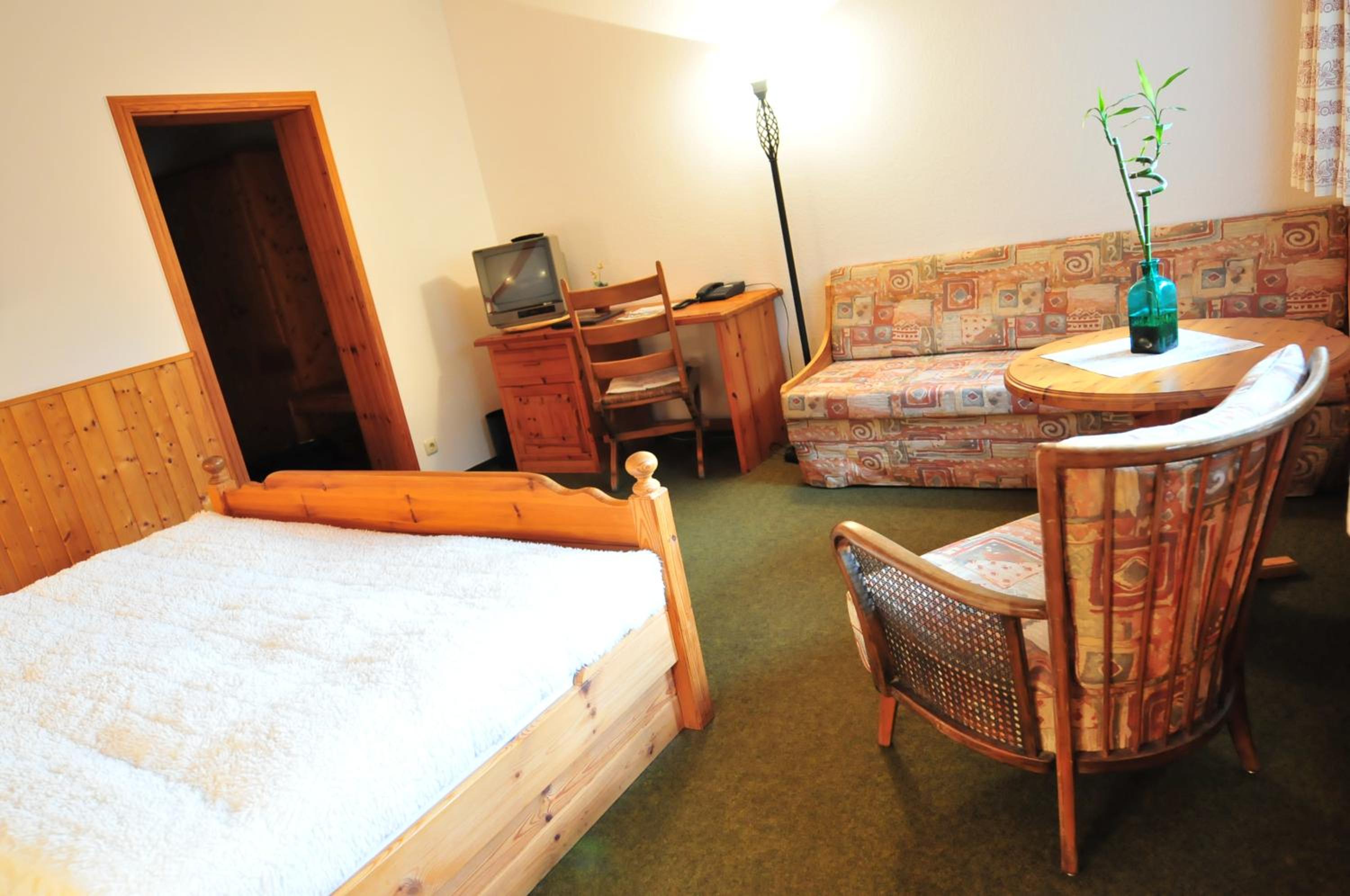 Double Room - Photo 5