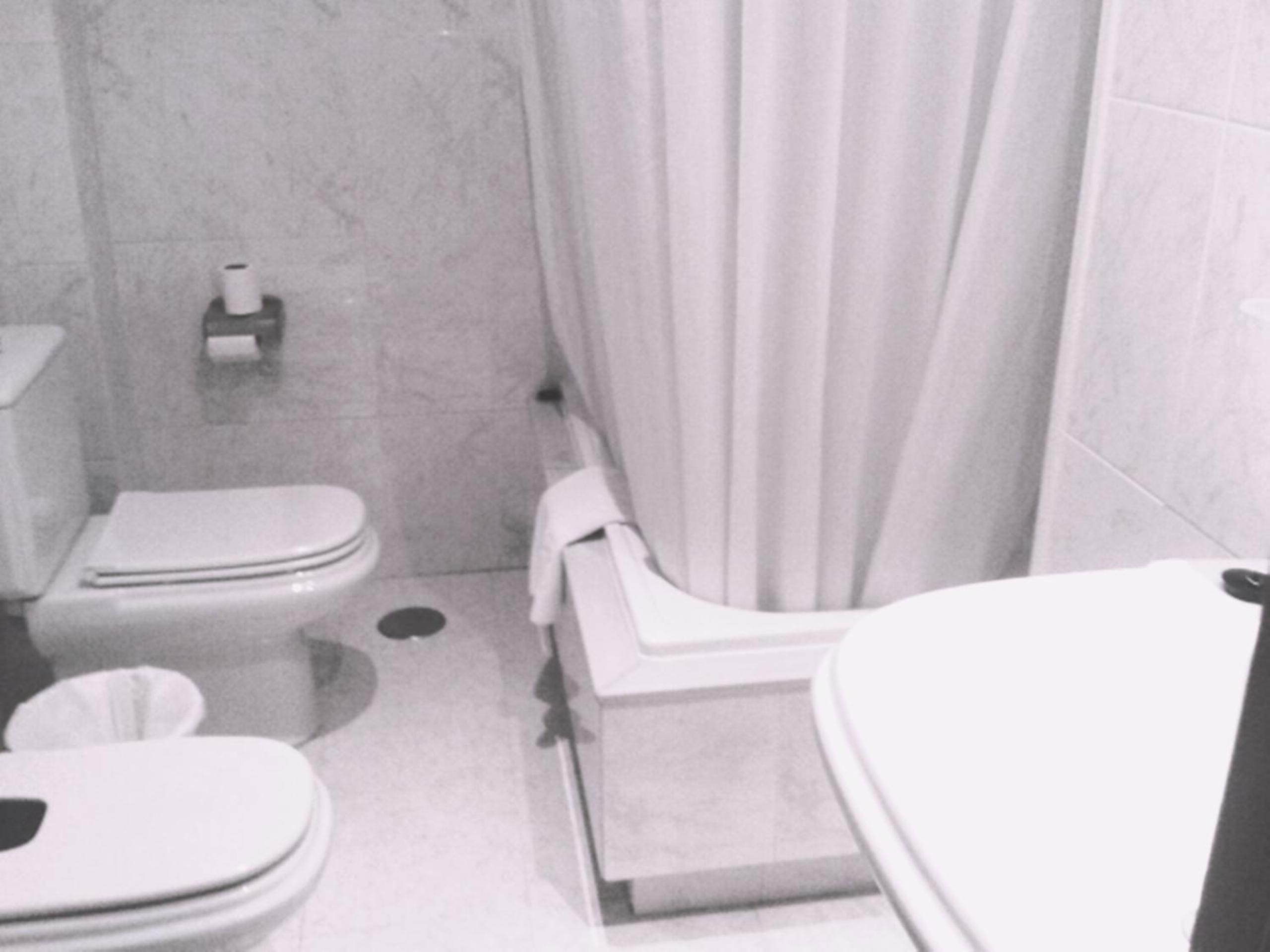 Double Room - Photo 7