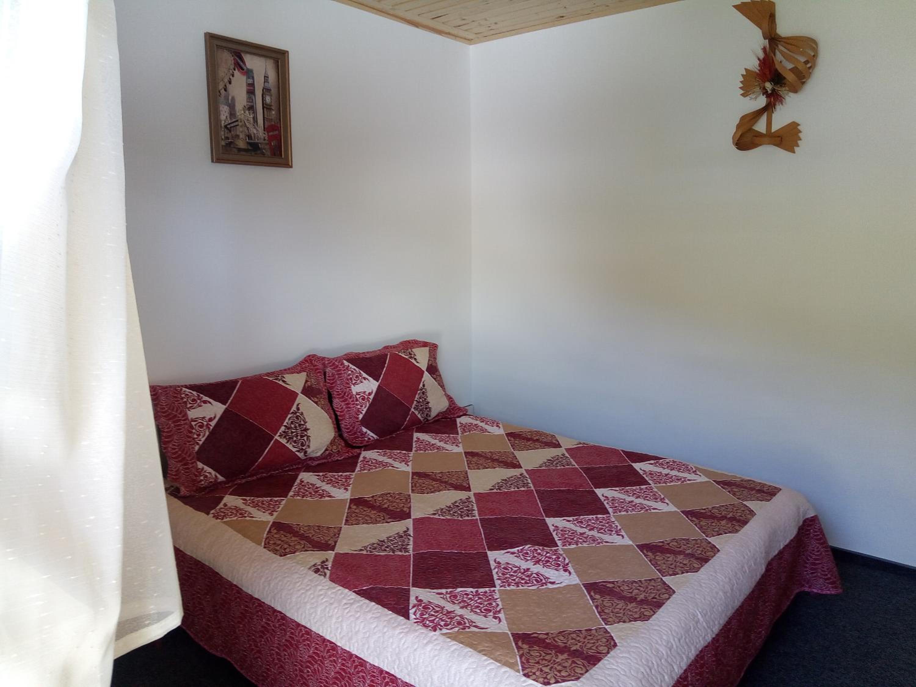 Double Room with Shared Bathroom photo 2