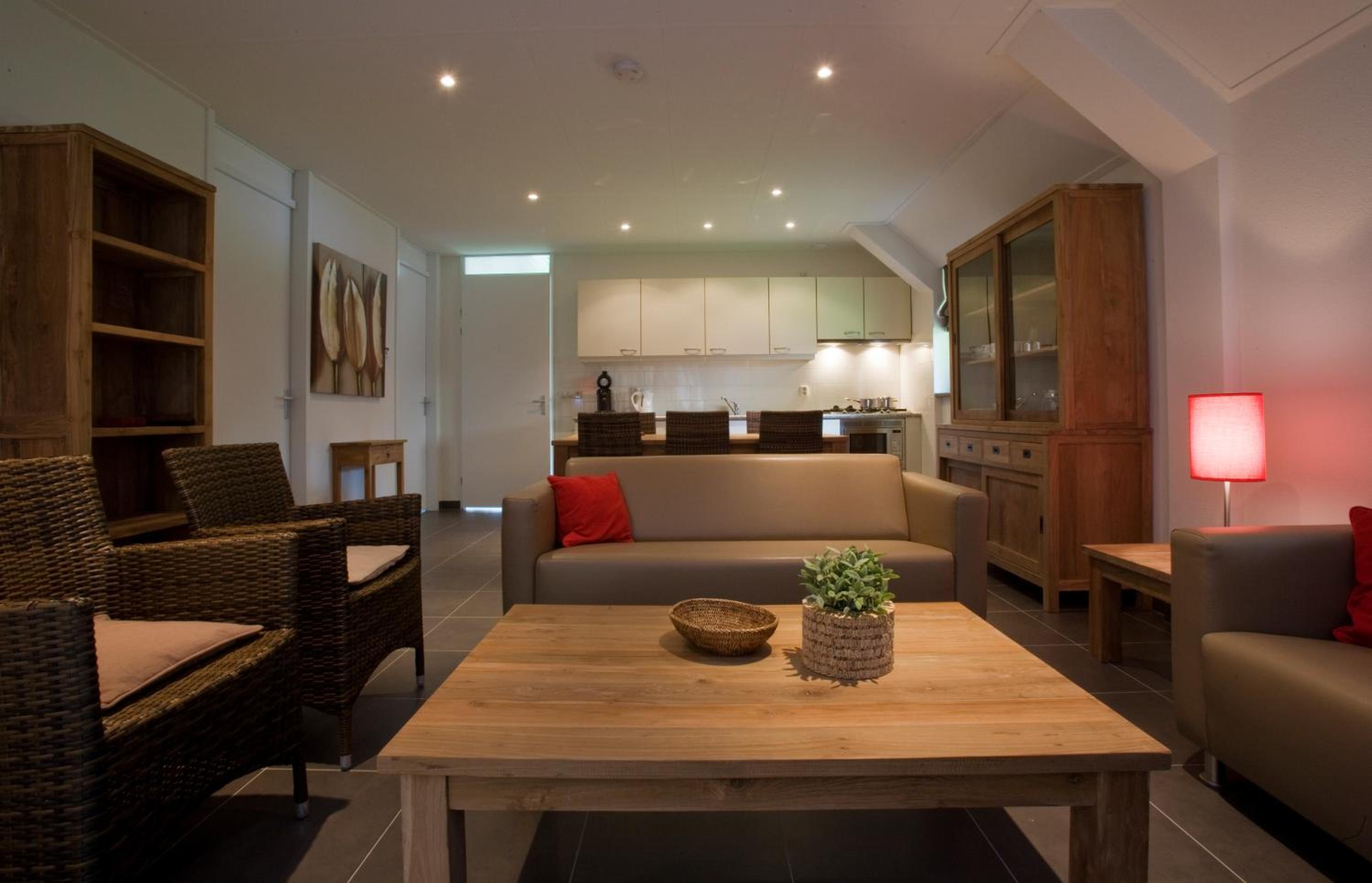 Three-Bedroom House photo 3
