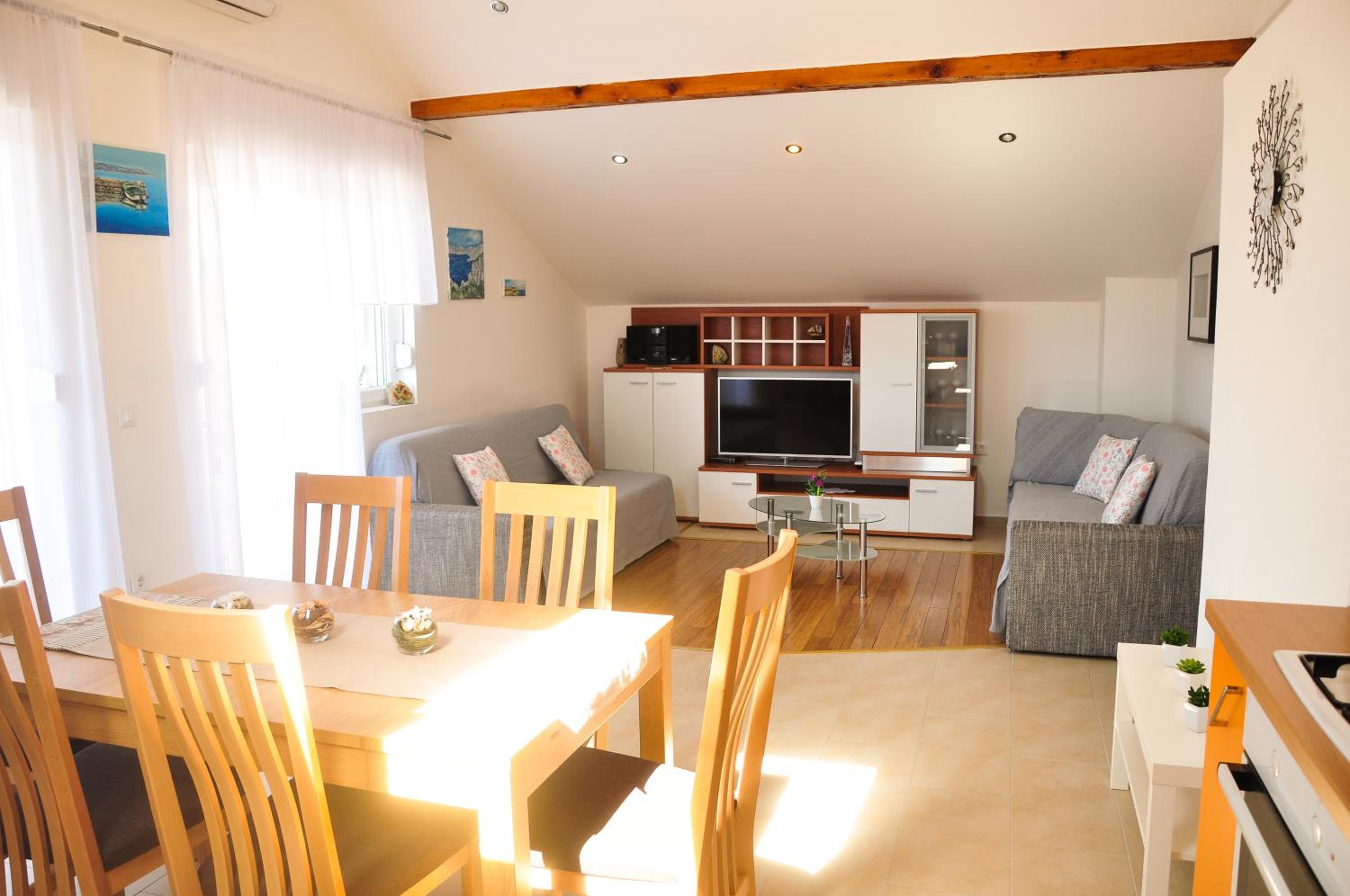Apartment with Sea View - Photo 1