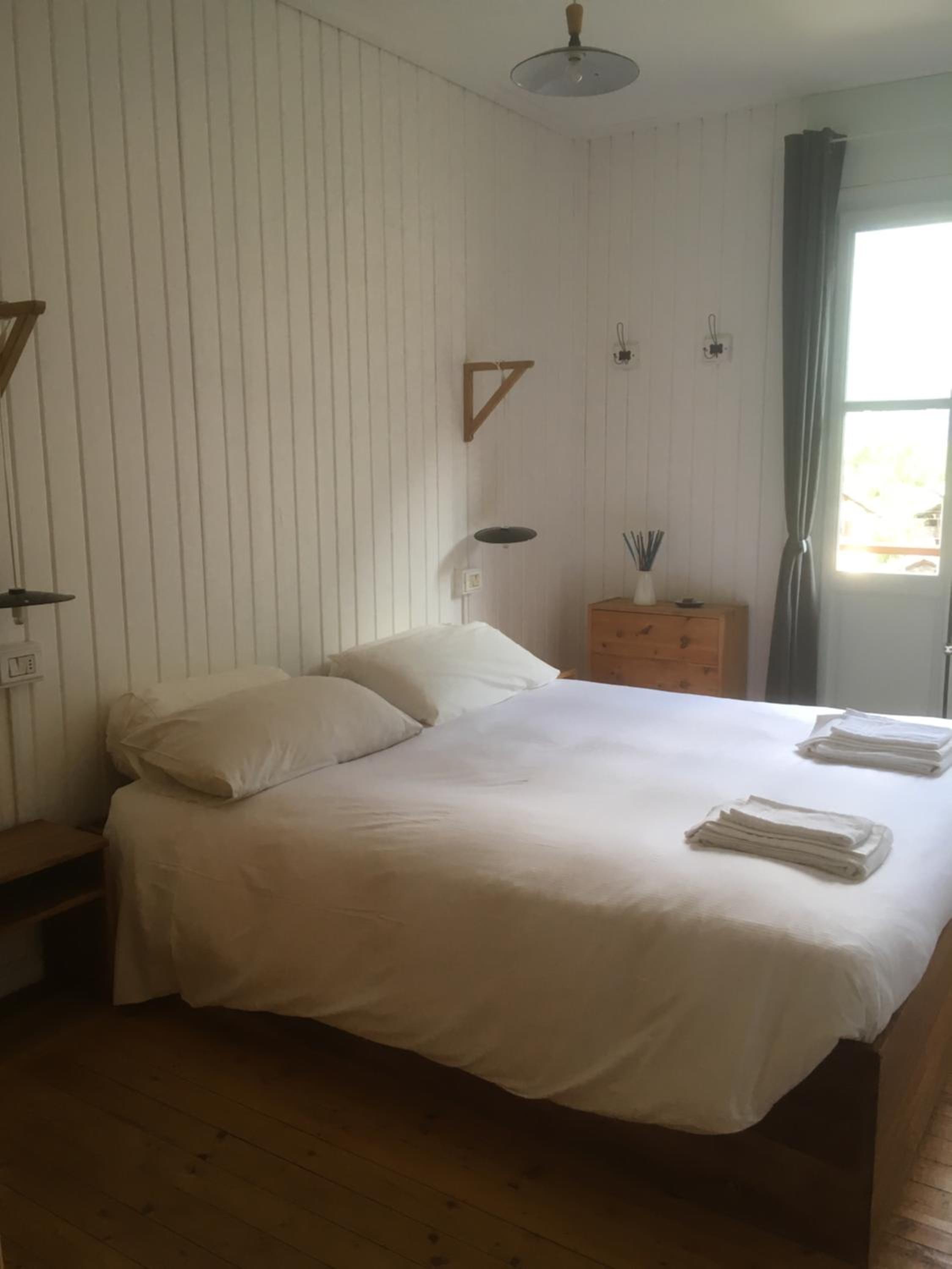 Double or Twin Room with Shared Bathroom