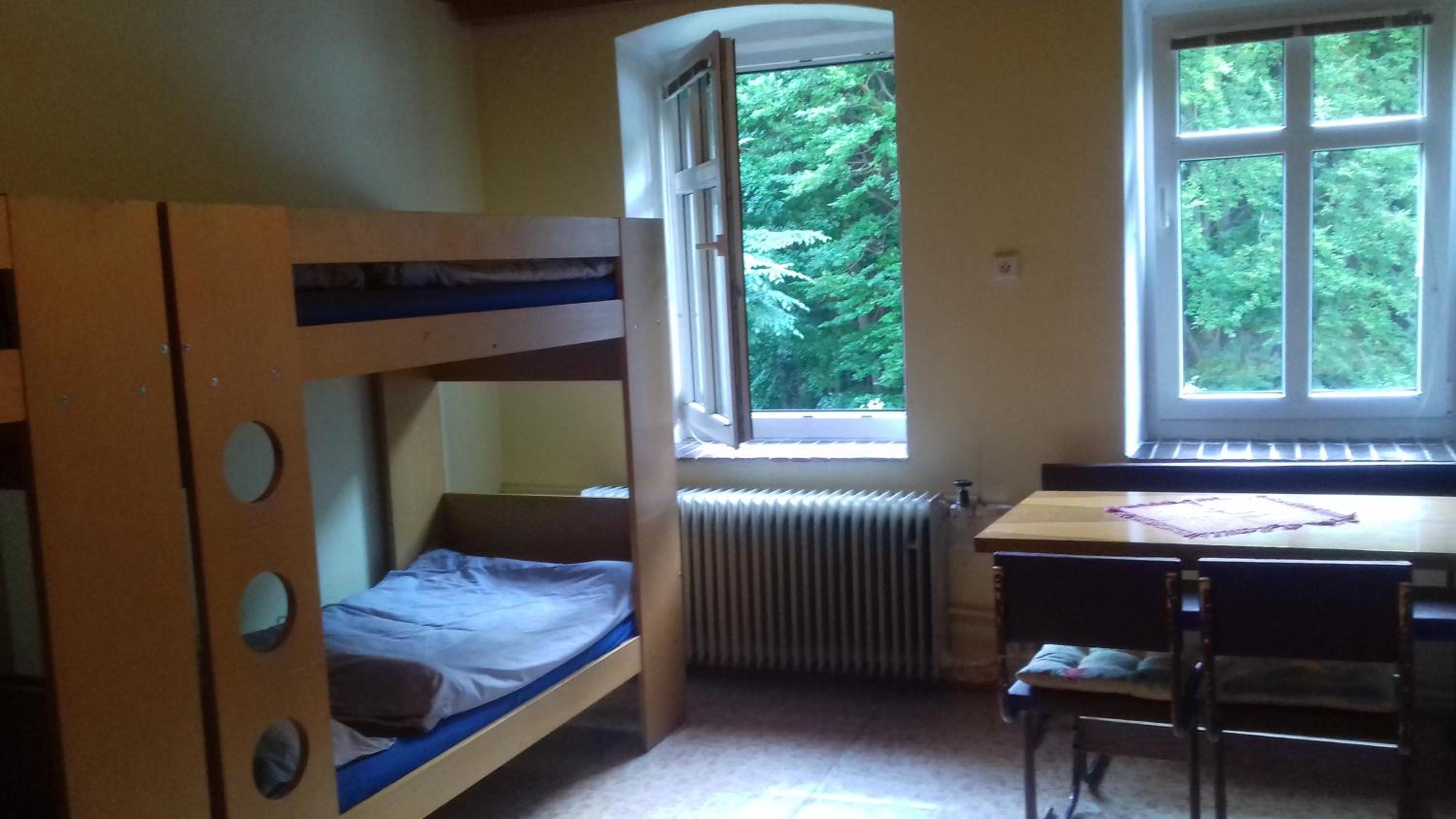 Economy Quadruple Room photo 2