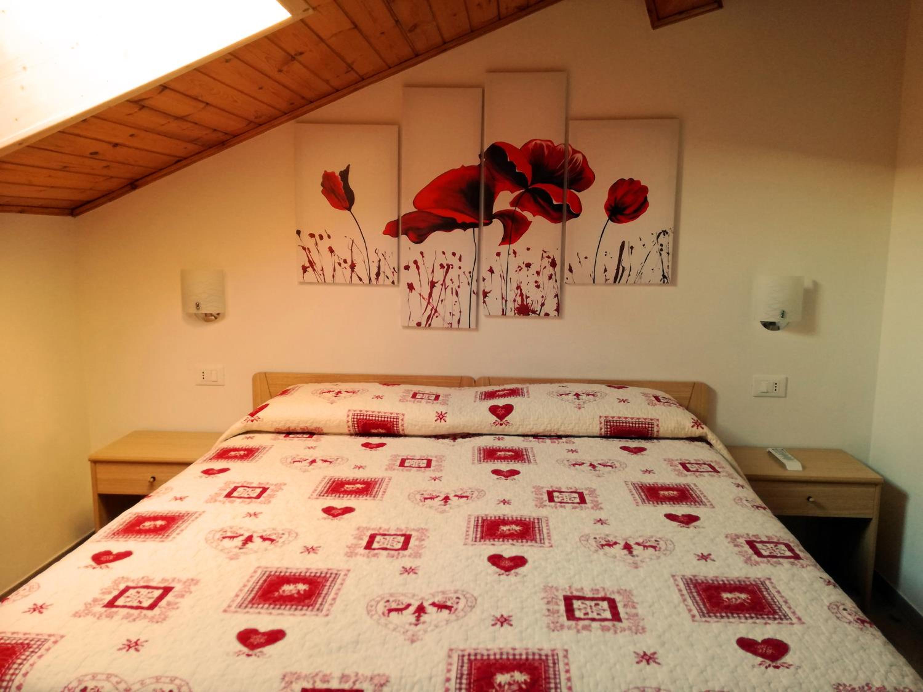 Double Room - Attic photo 2