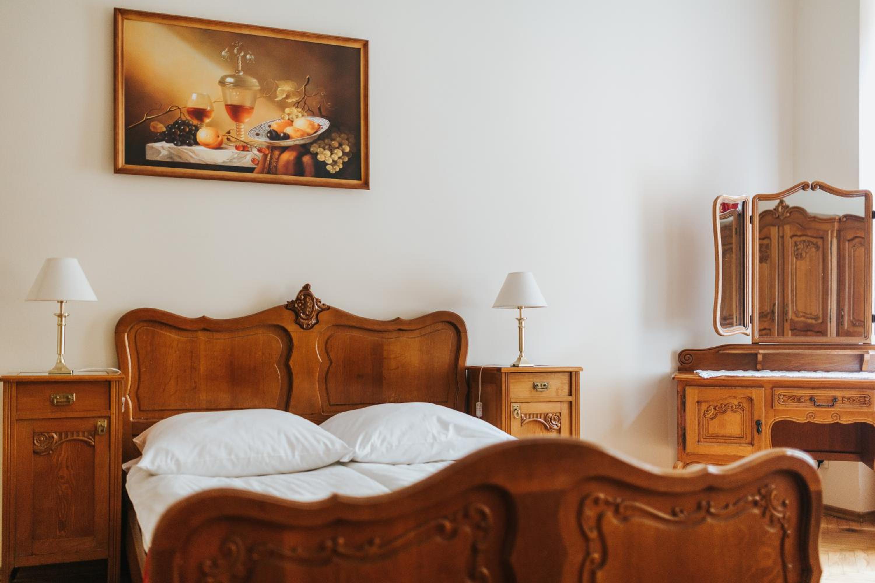 Double or Twin Room - Photo 11