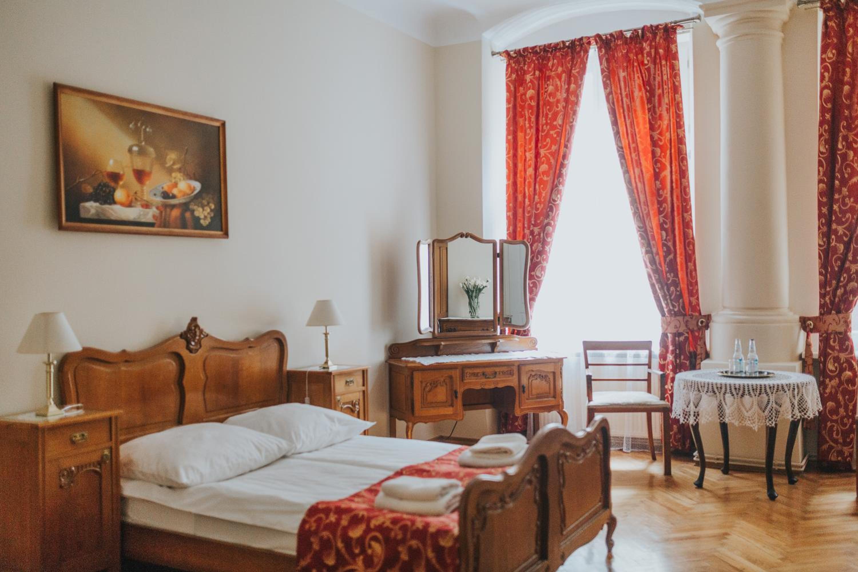 Double or Twin Room - Photo 12