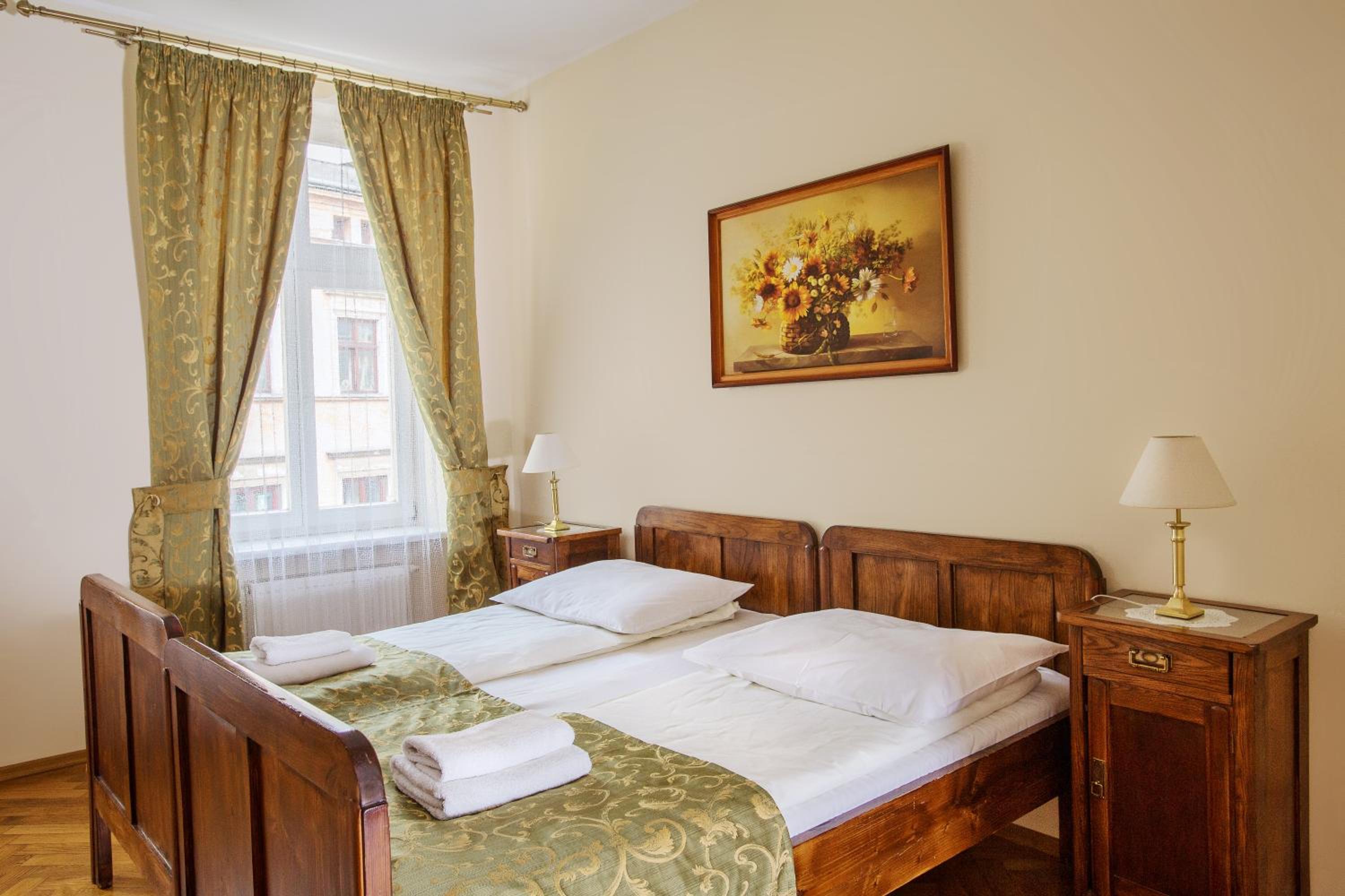 Double or Twin Room - Photo 2