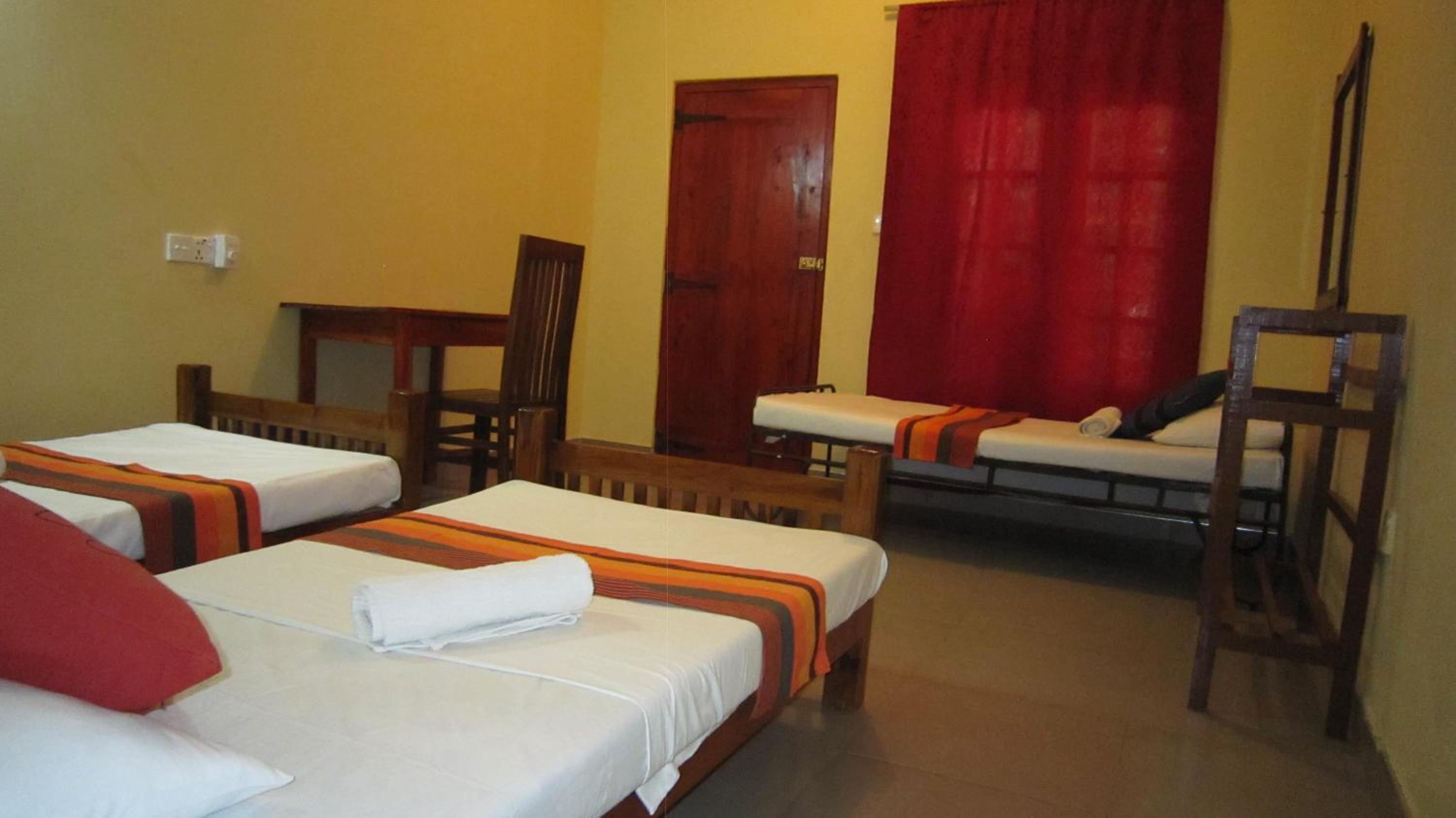 Triple Room With Bathroom photo 2