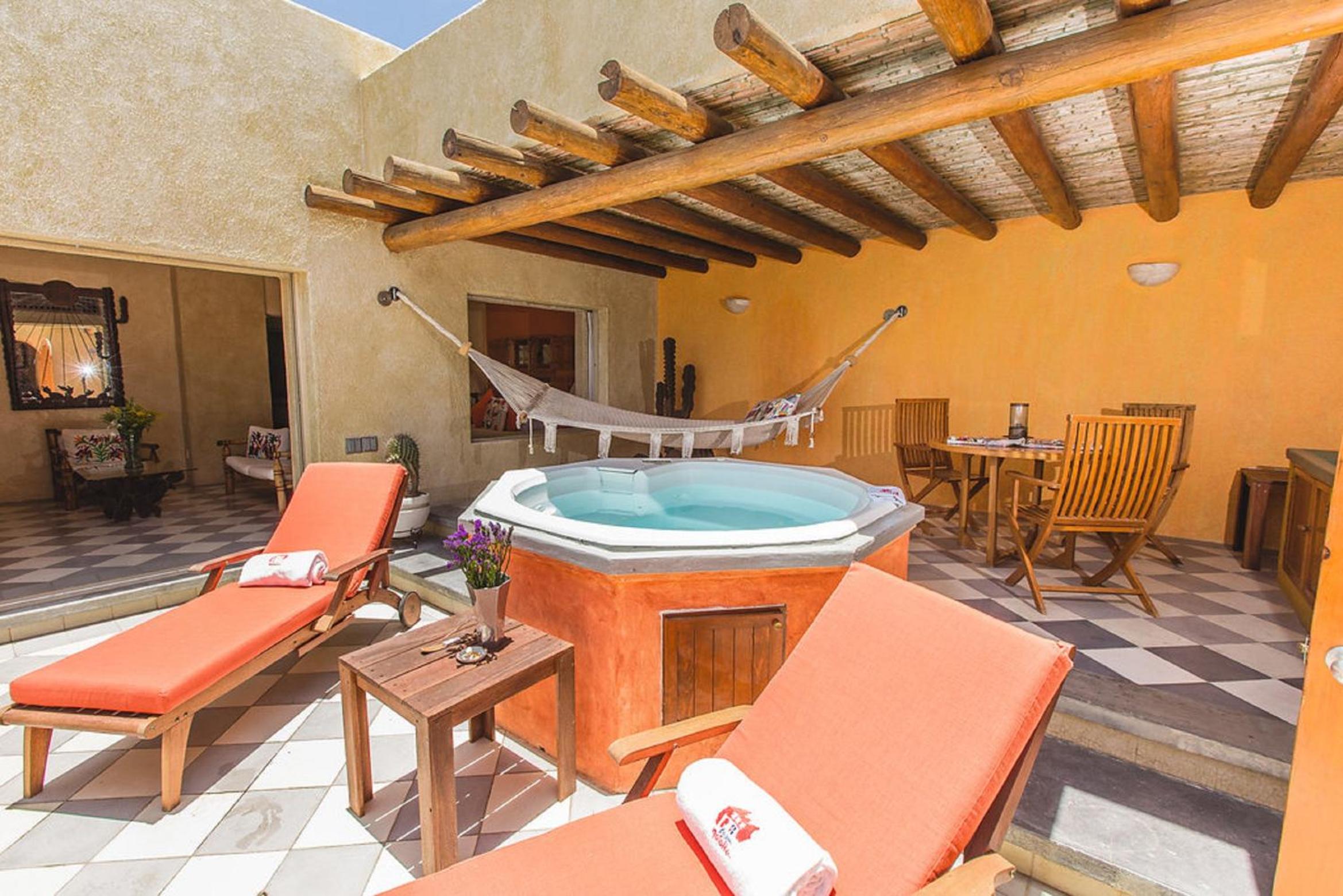 Suite with Terrace - Photo 9