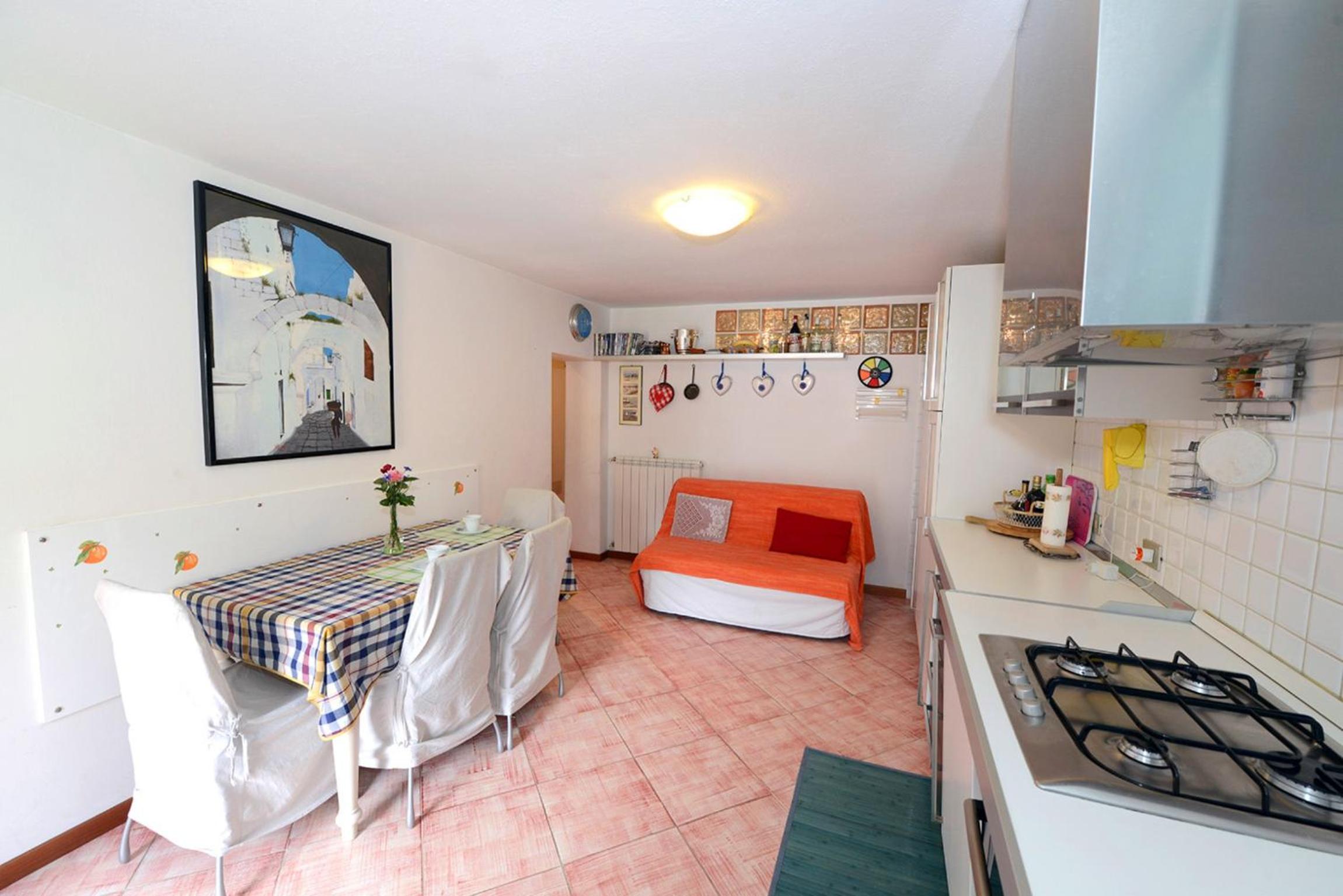 Apartment with Balcony photo 2