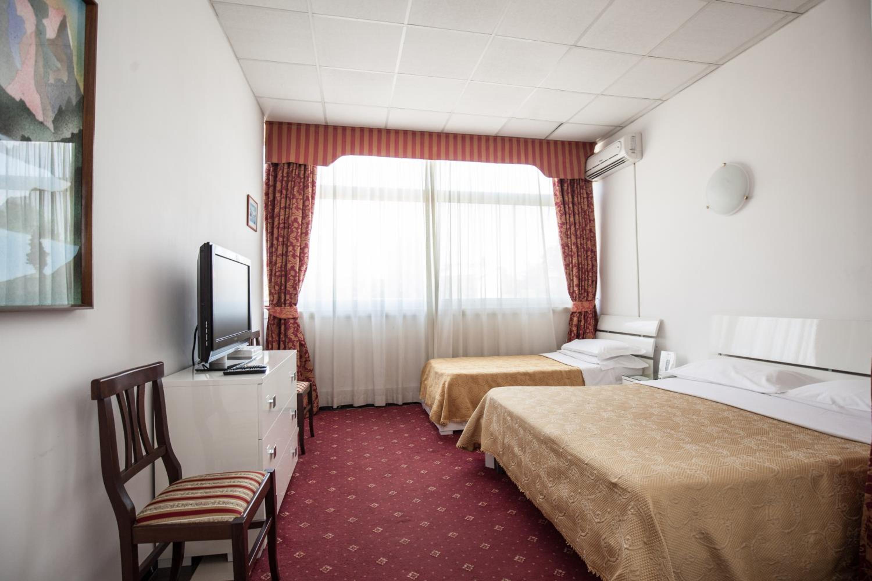 Triple Room - Photo 3