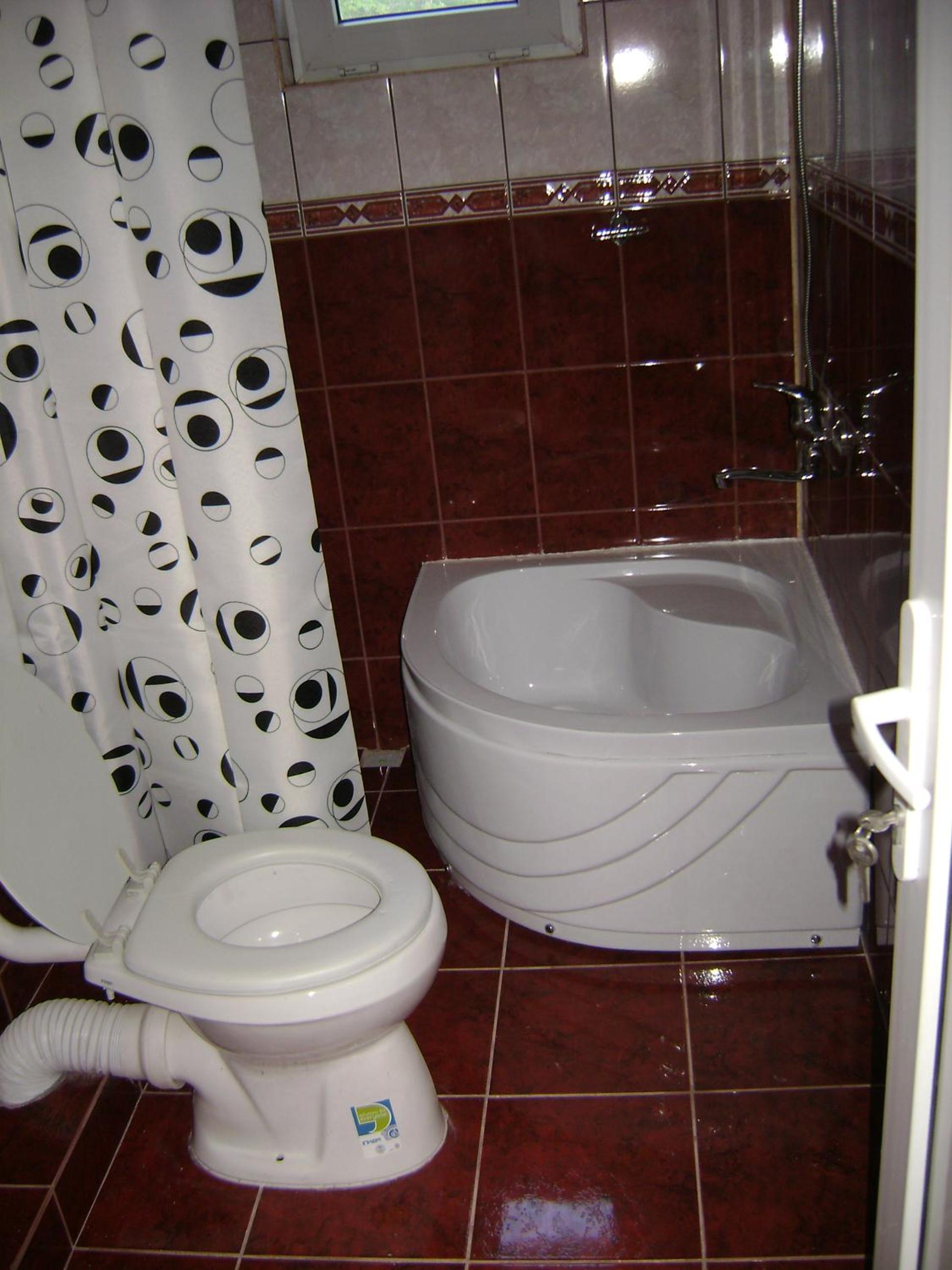 Deluxe Double Room with Shower - Photo 2