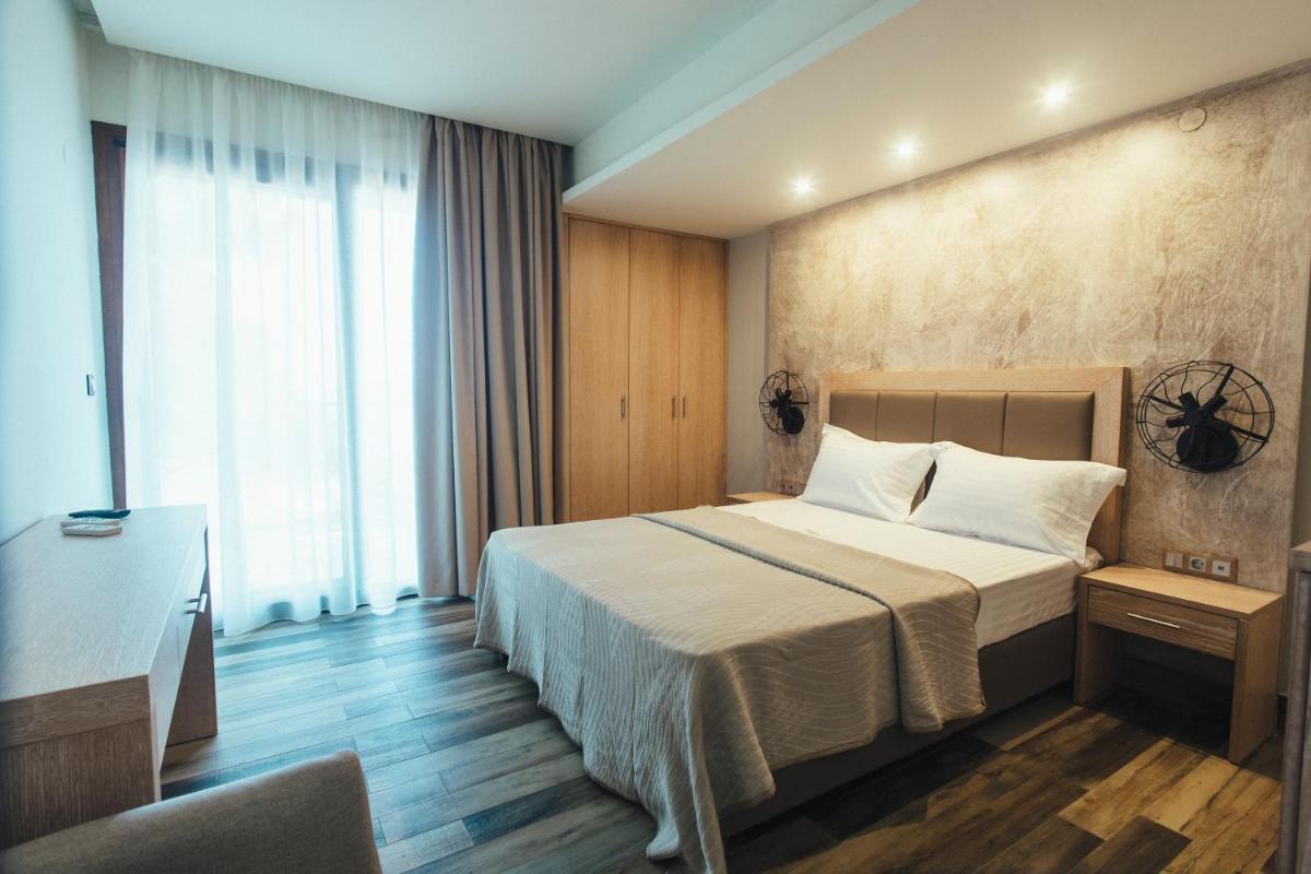 Family Room with Sea View (2 Adults + 2 Children)
